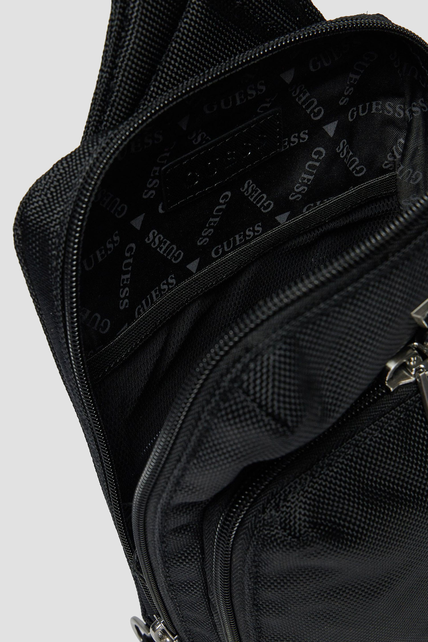 Мужская черная сумка Guess HMLUHN.P5117;BLA