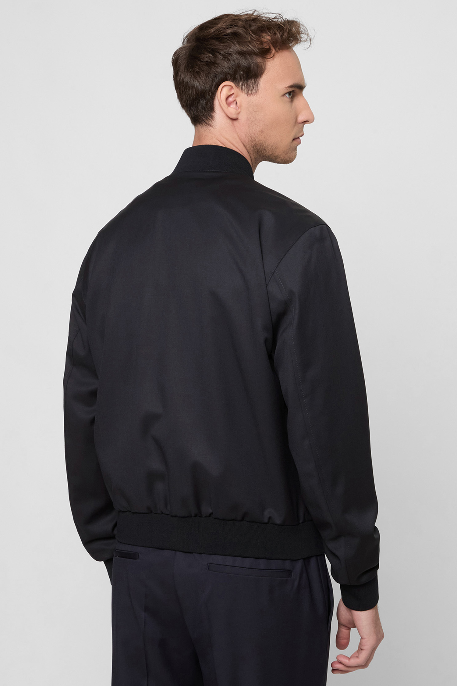 Чоловічий темно-синій вовняний бомбер BOSS 50474269;401