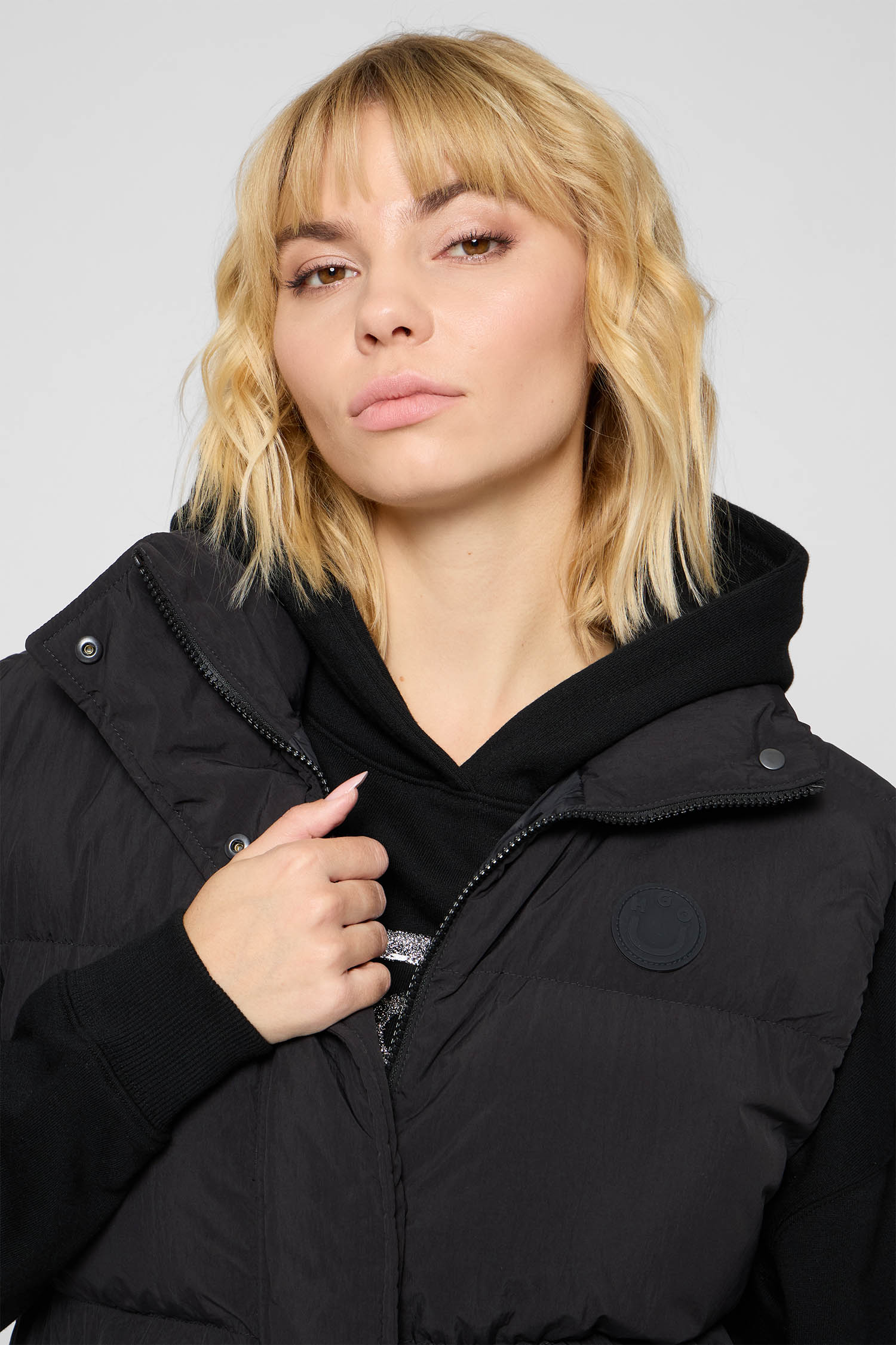 Женский черный жилет HUGO BLUE 50546366;001