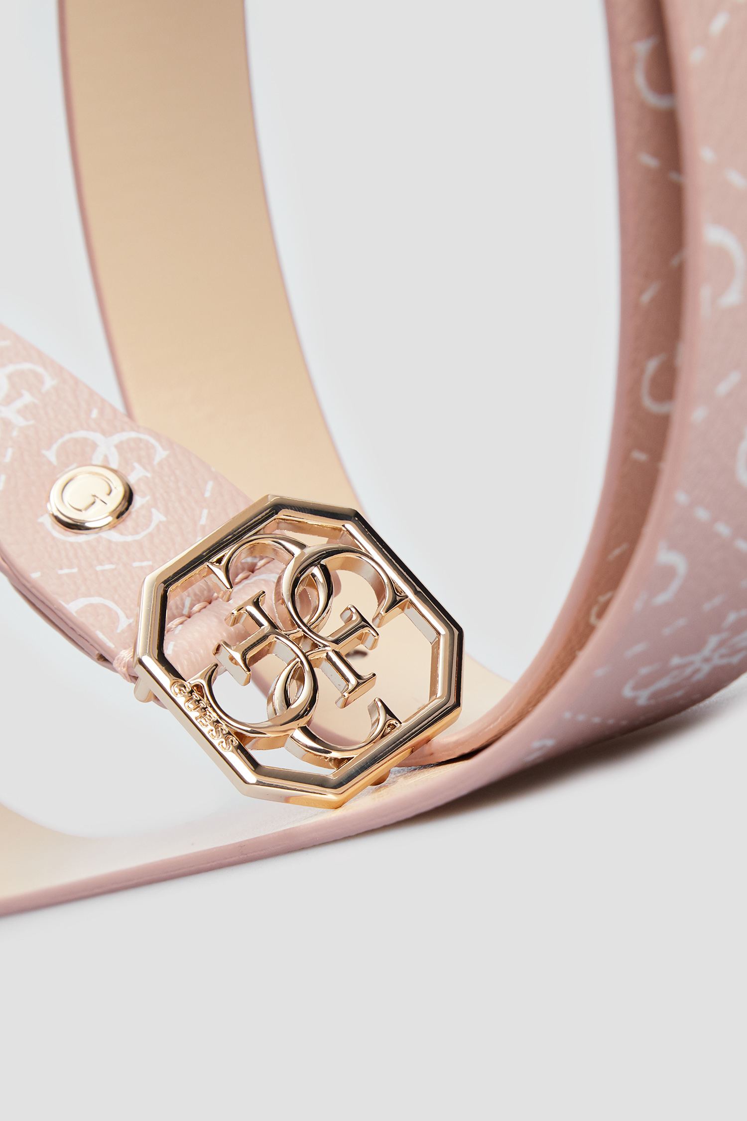 Жіночий пудровий ремінь Guess BW7628.P2230;BIM