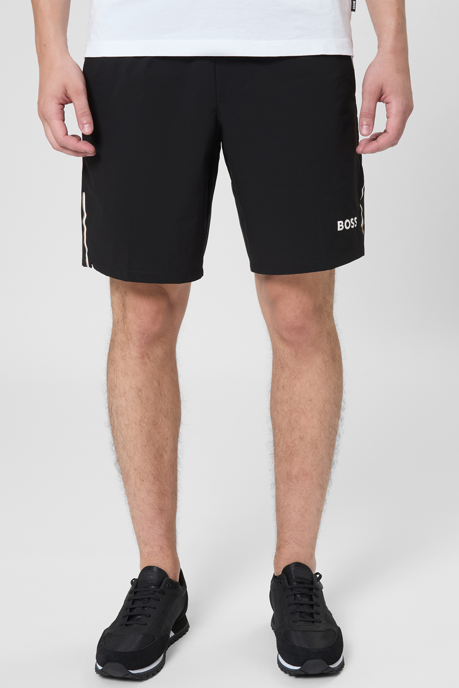 Чоловічі чорні шорти BOSS 50541370;001
