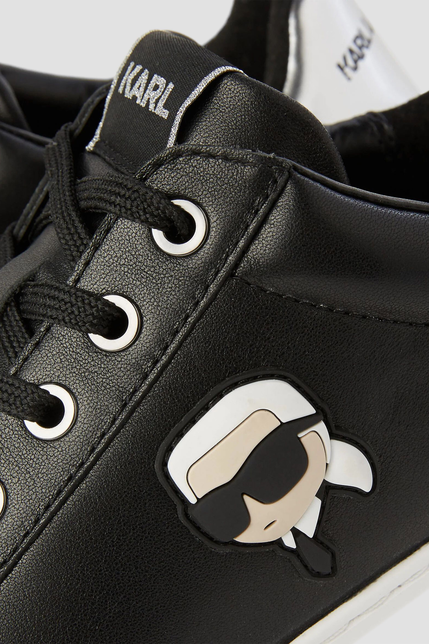 Женские черные кожаные сникерсы Karl Lagerfeld KL62530N;000