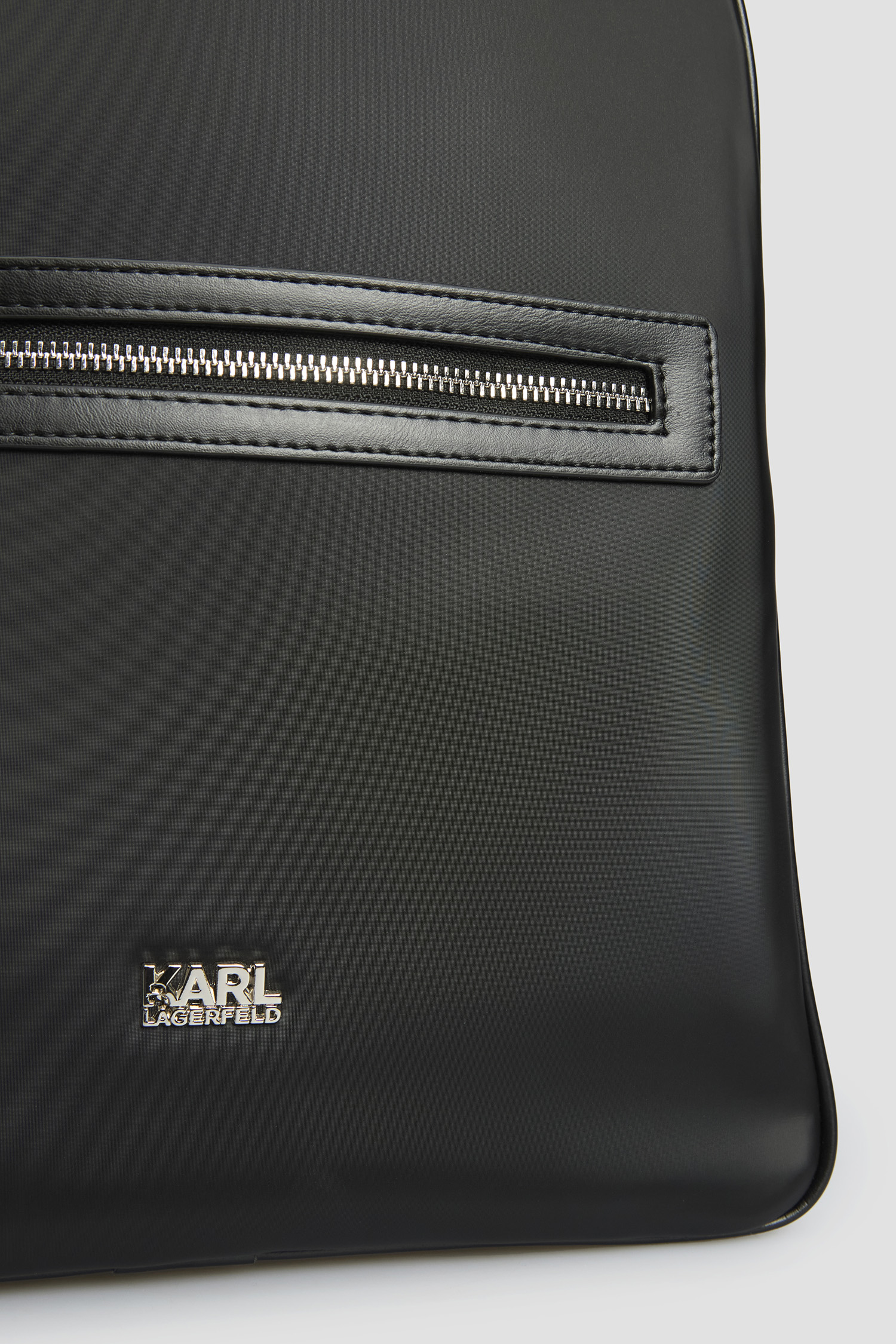 Мужской черный рюкзак Karl Lagerfeld 543113.805908;990