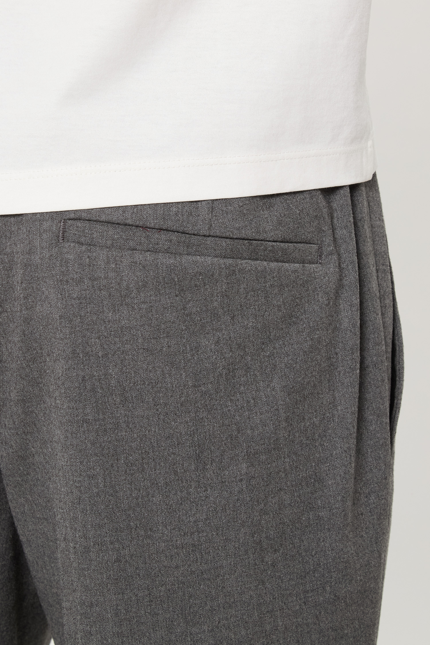 Чоловічі сірі брюки HUGO 50547312;034