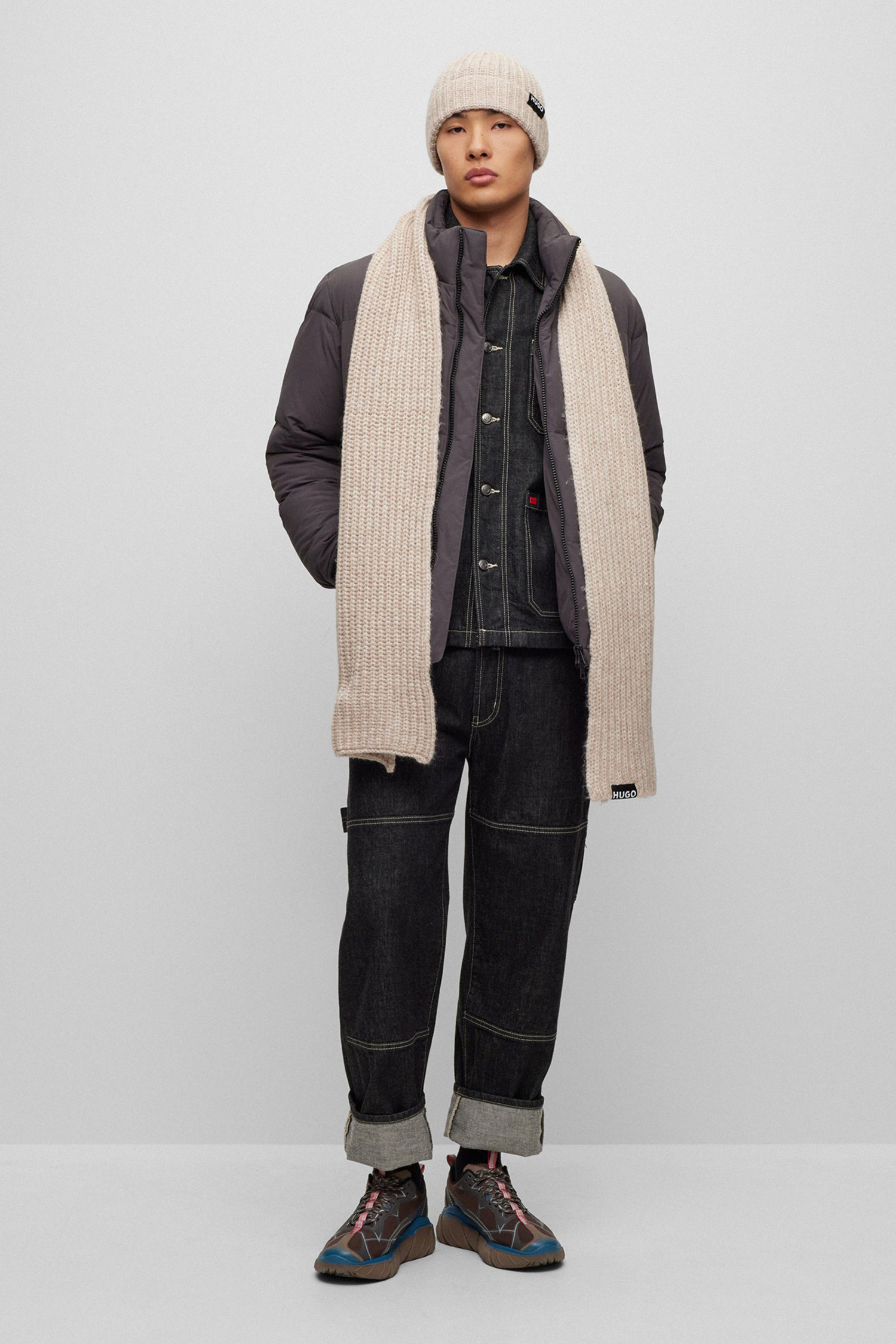 Мужской набор аксессуаров (шапка, шарф) HUGO 50501504;275