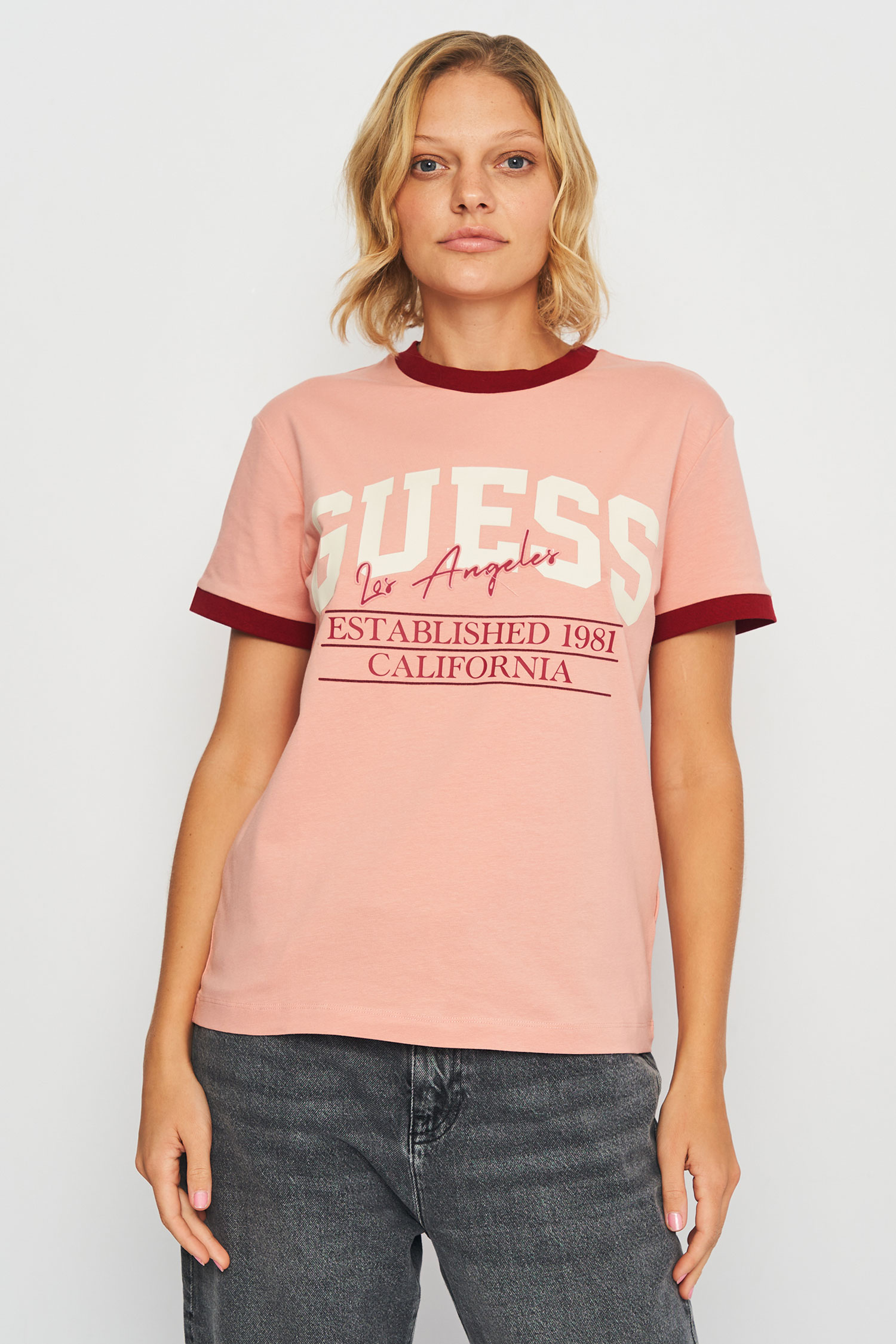 Жіноча рожева футболка Guess V3BI03.J1314;G6J1