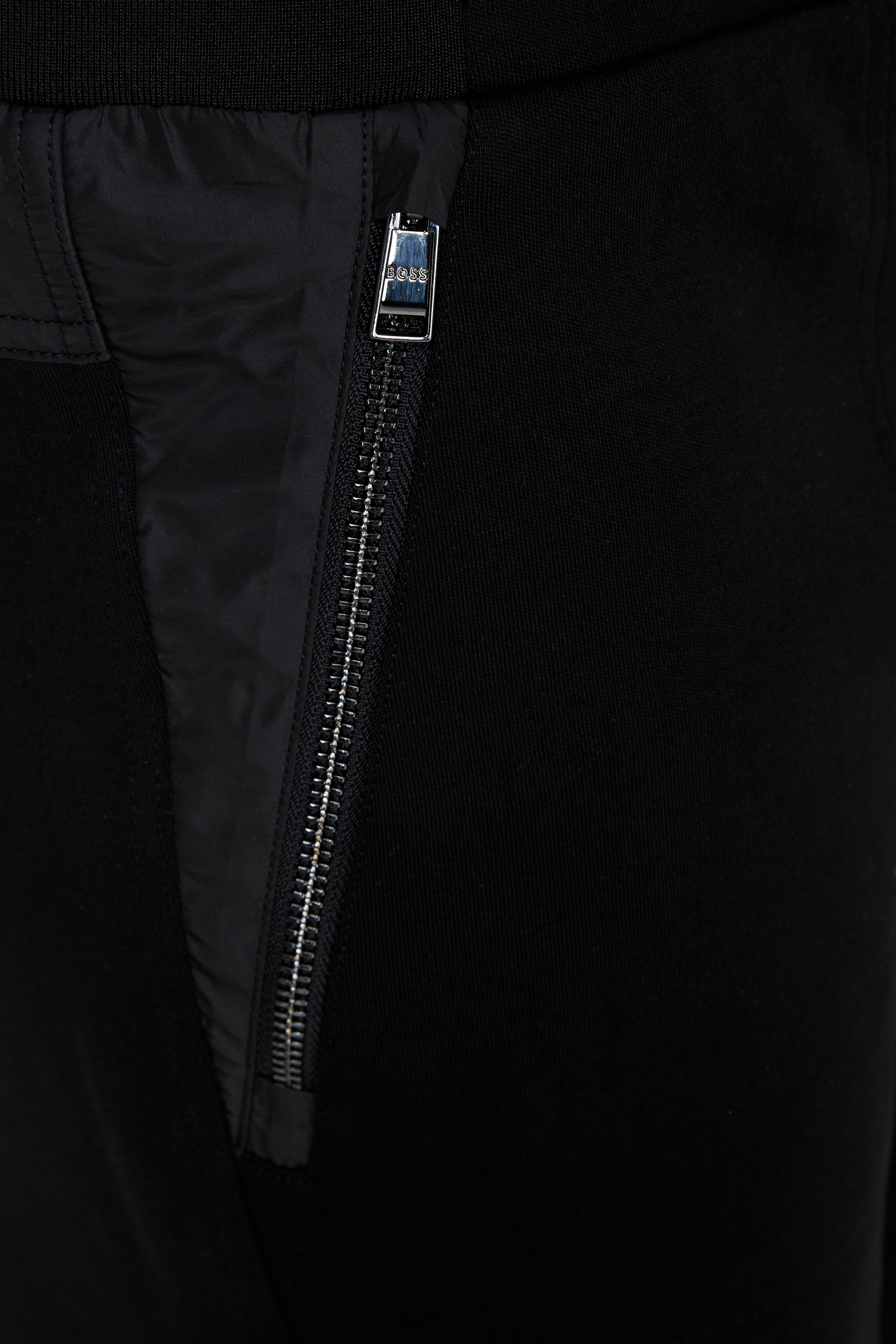Мужские черные спортивные брюки BOSS 50499243;001