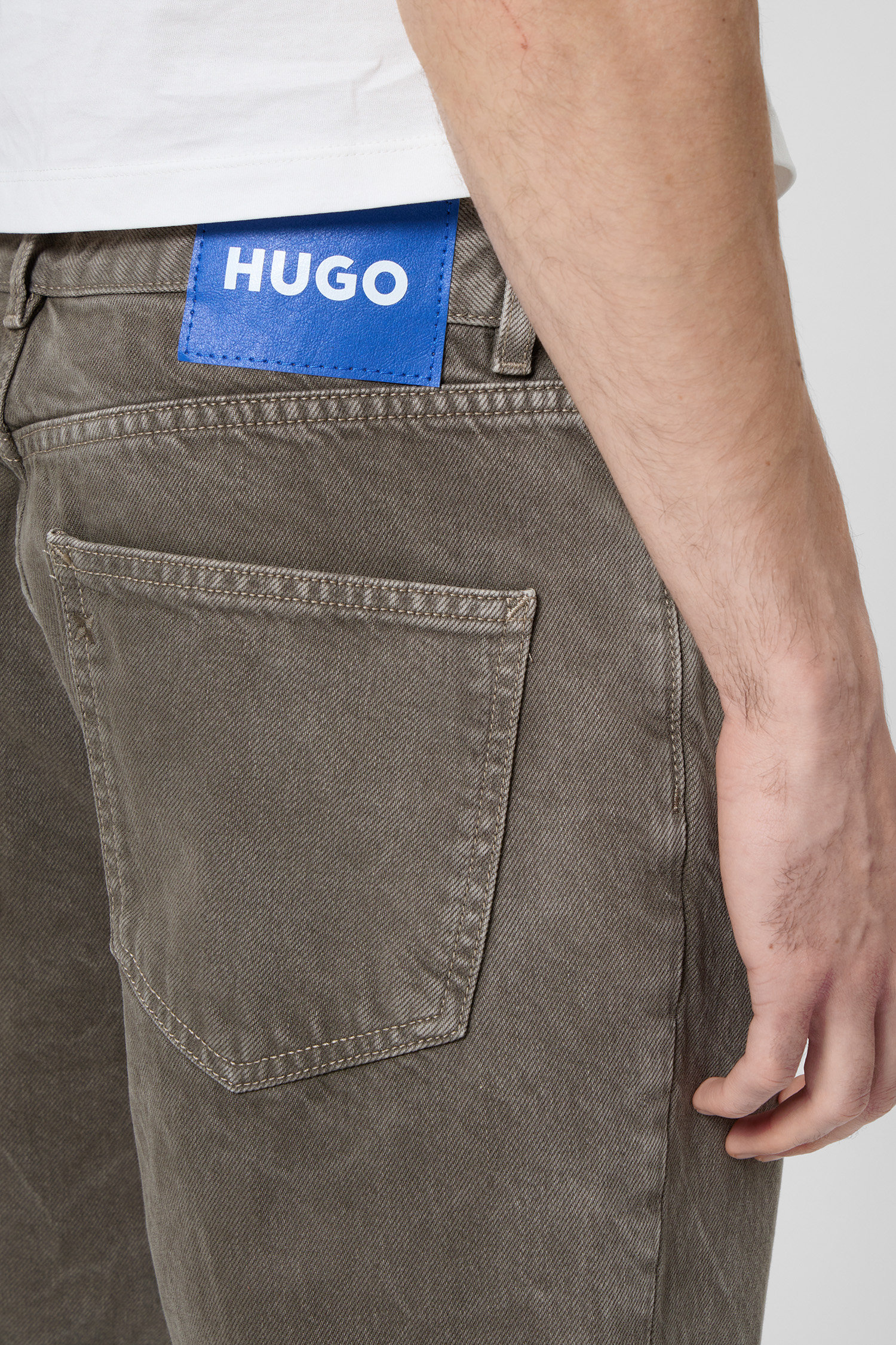 Чоловічі коричневі джинси HUGO BLUE 50551910;208