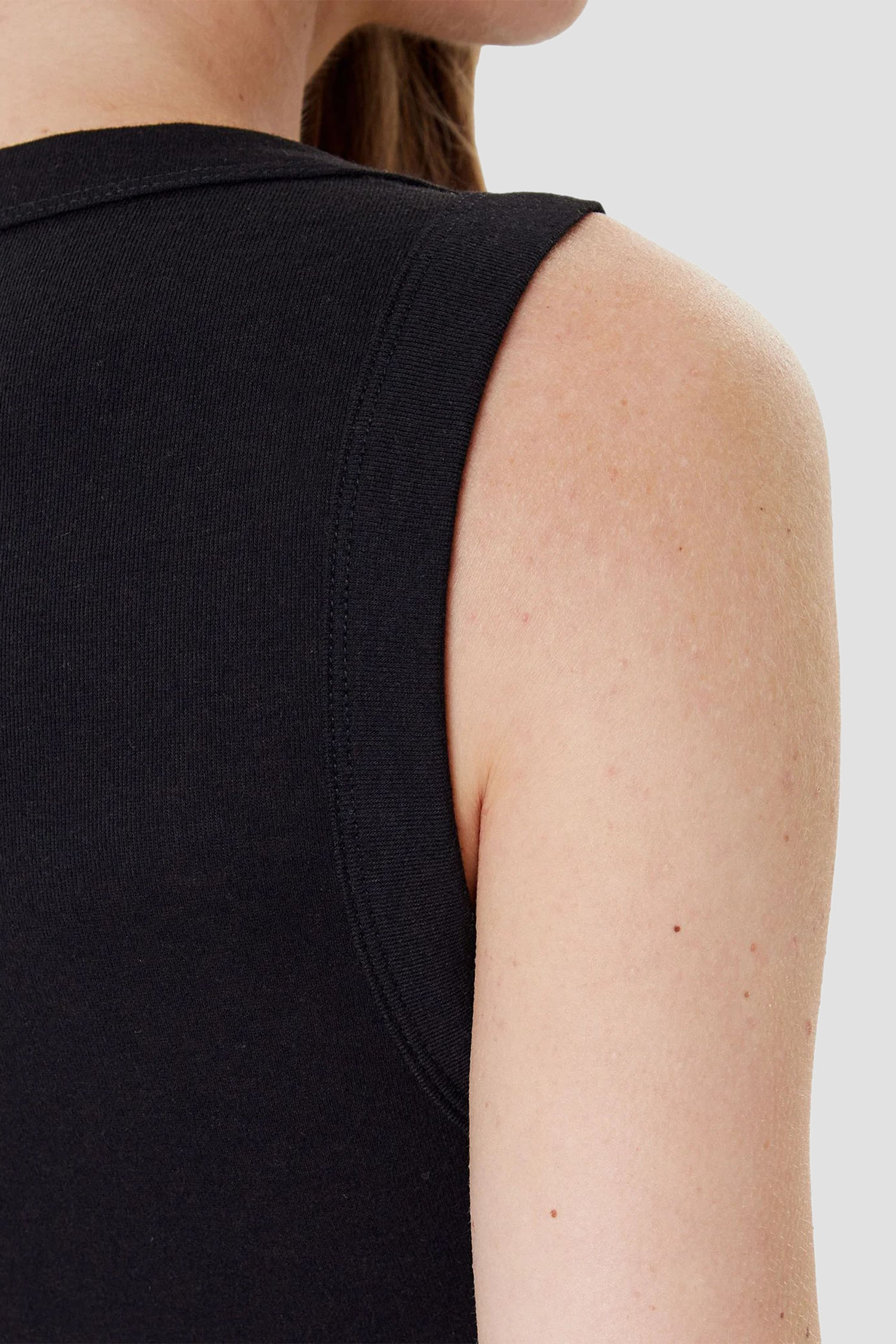 Жіноча чорна майка Guess W5RP16.KCNH2;JBLK