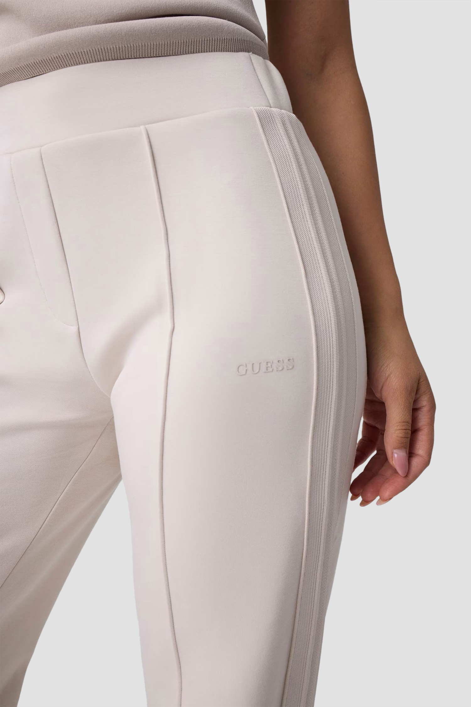 Женские бежевые спортивные брюки Guess V6YB14.K4306;G9B8