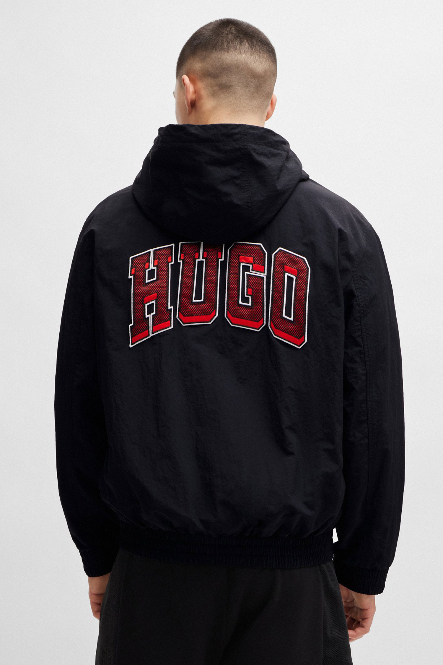 Мужская черная ветровка HUGO 50510263;001