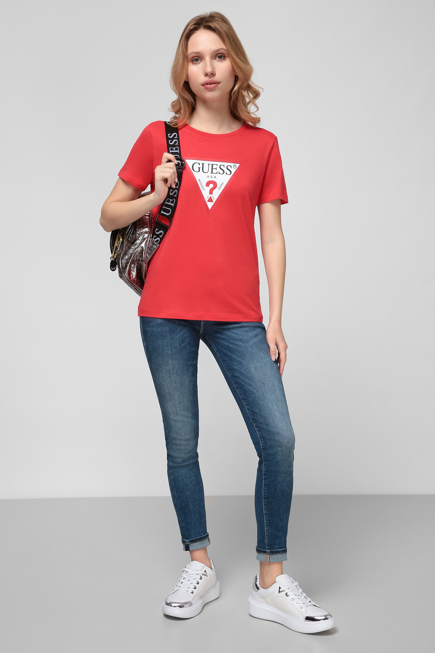 Женская красная футболка Guess W0YI57.K8HM0;G512