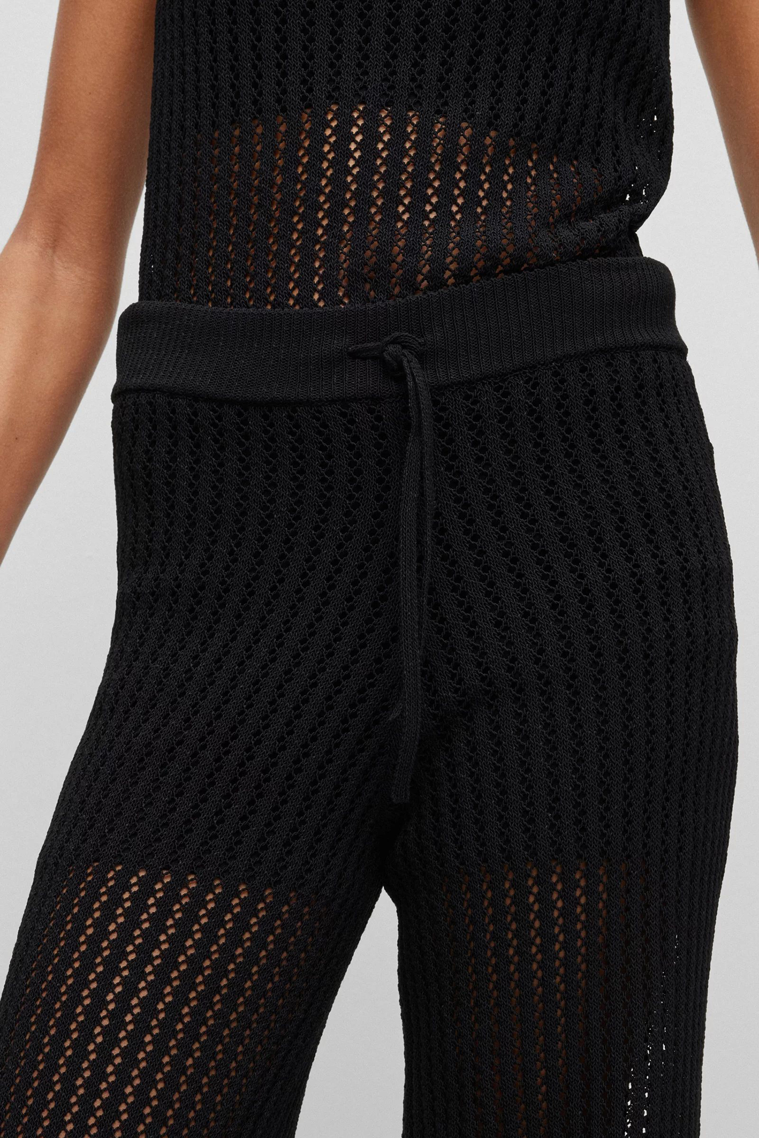 Женские черные брюки HUGO 50486881;001