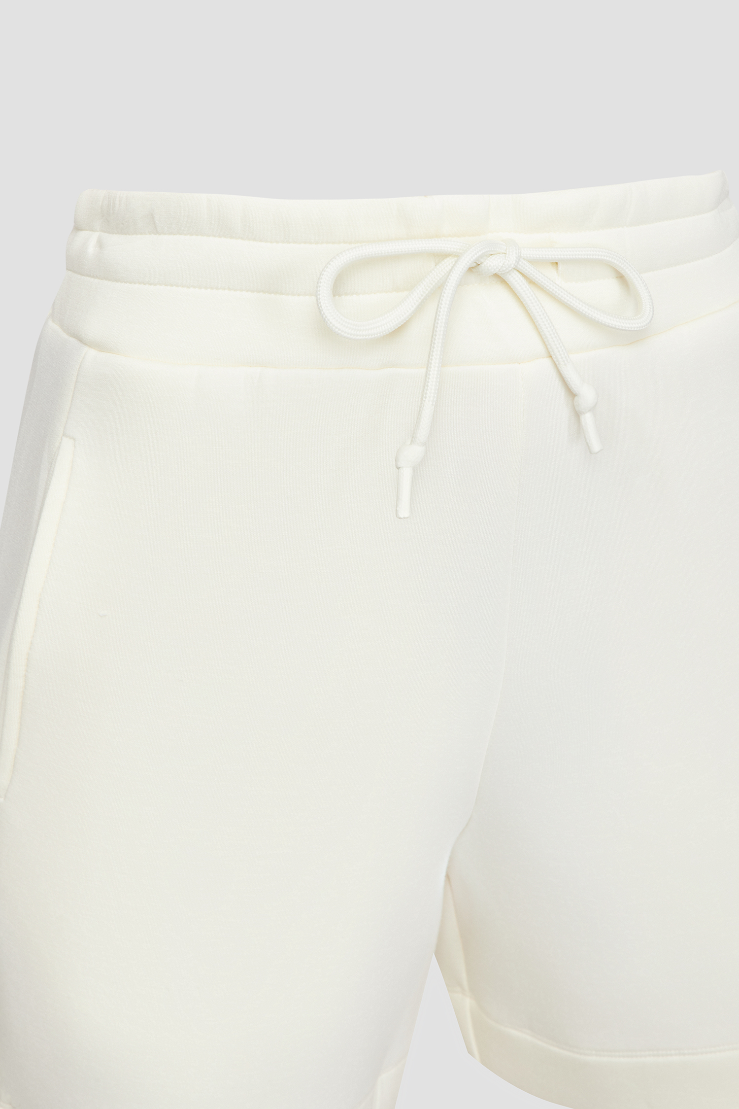 Женские белые шорты Guess V2YD10.K7UW2;G1CX