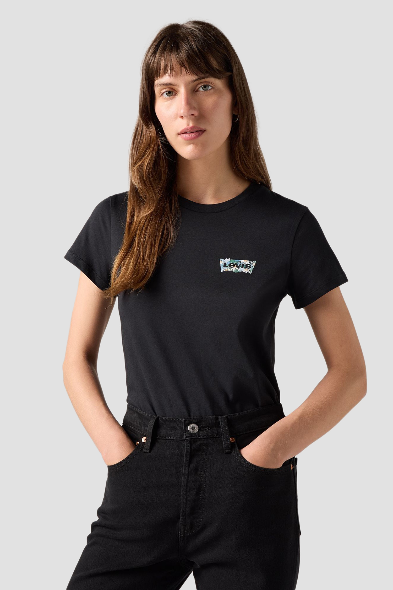 Женская черная футболка Levi’s® 17369;2933