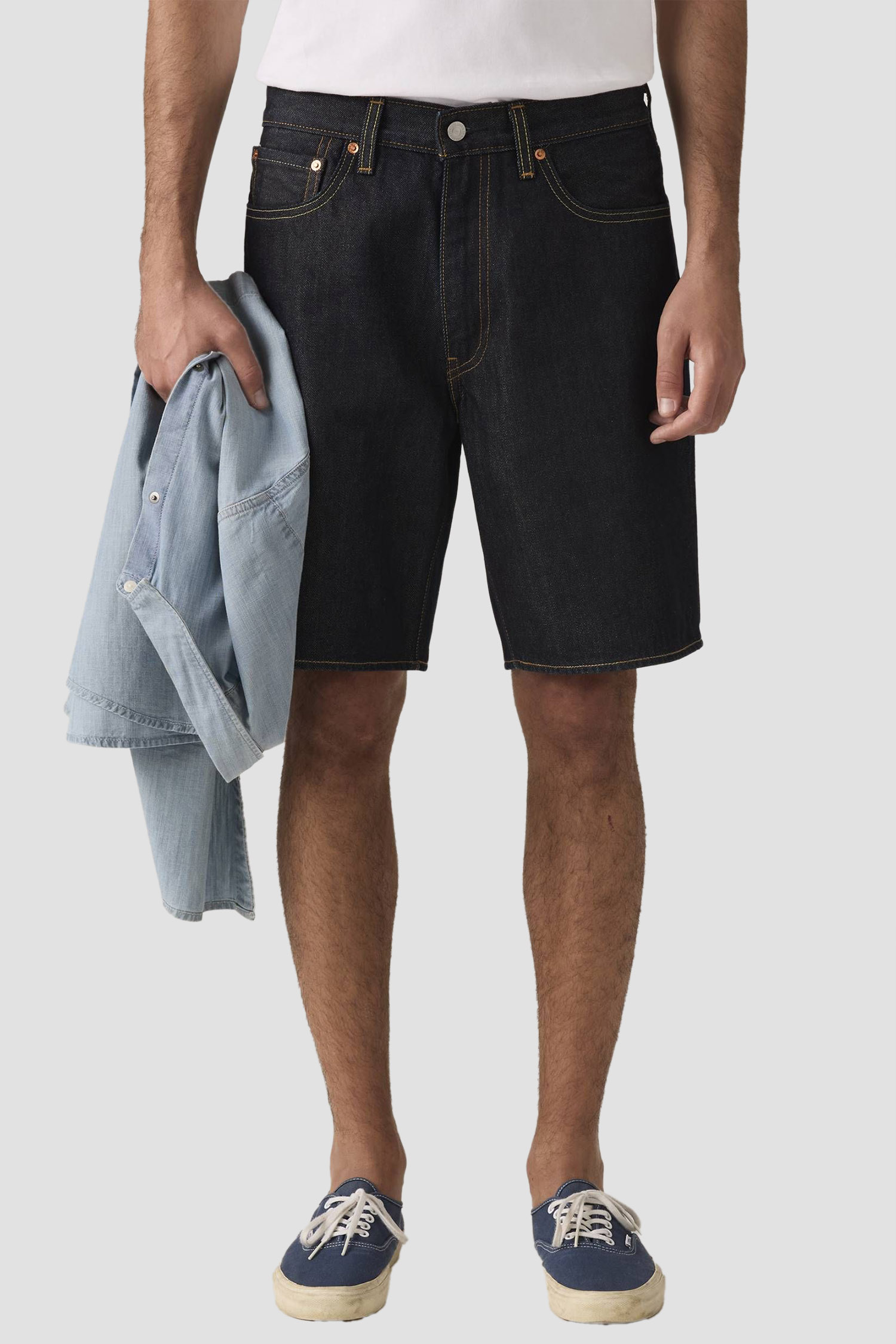 Мужские черные джинсовые шорты Levi’s® A8461;0038