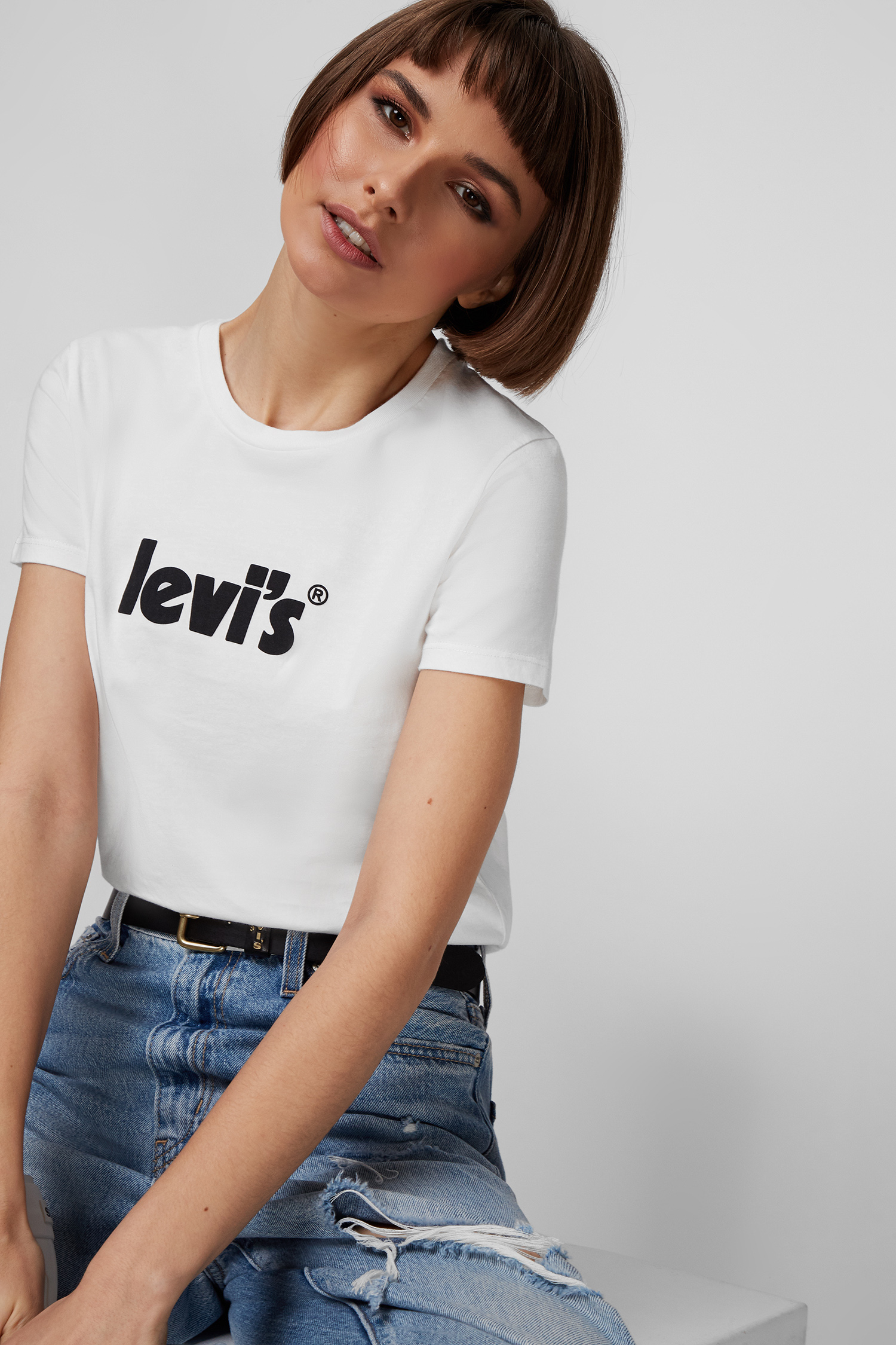 Женская белая футболка Levi’s® 17369;1755 — Ultrashop