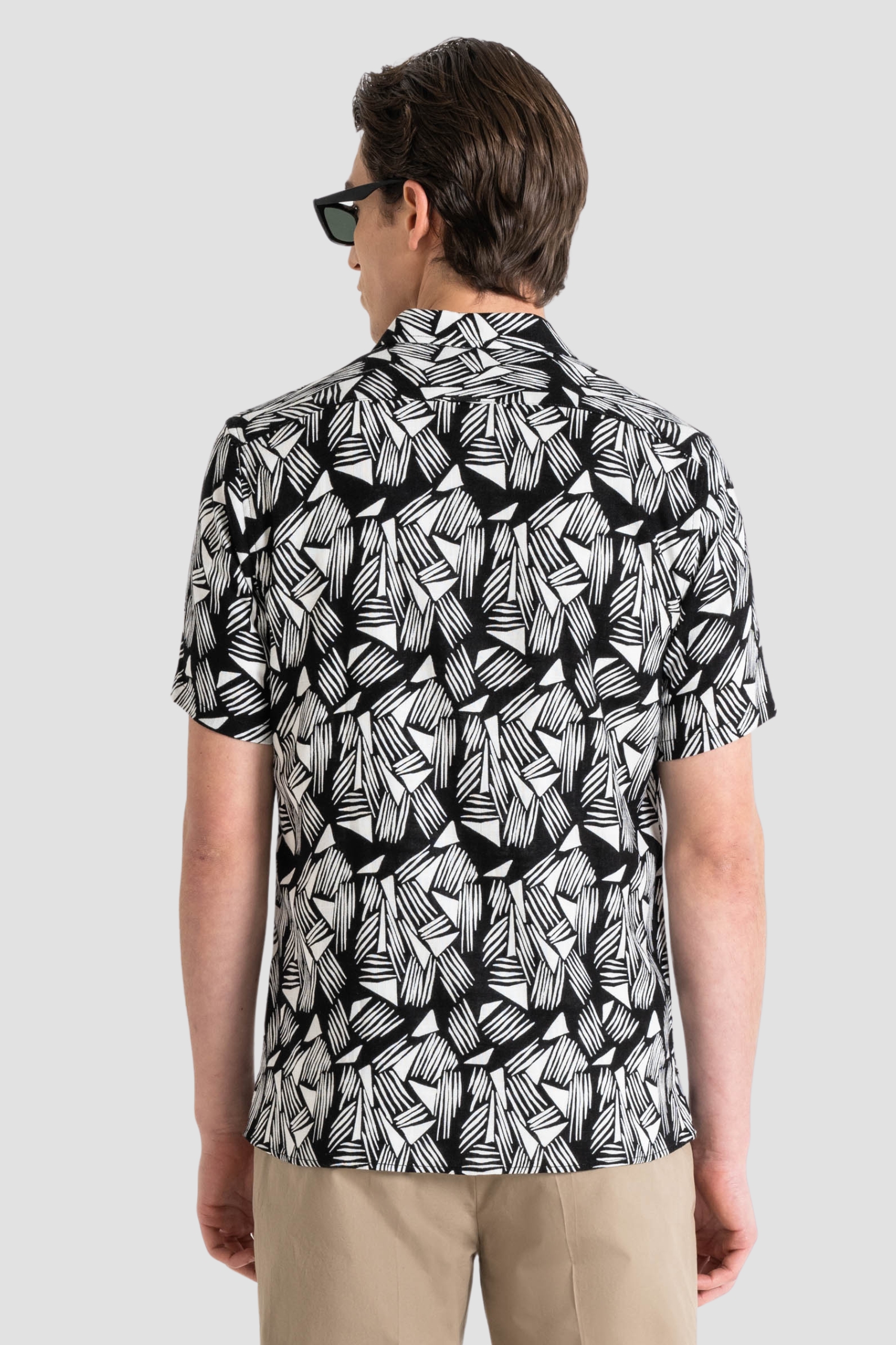 Мужская черная рубашка с узором Antony Morato MMSS00177.FA430602;9000