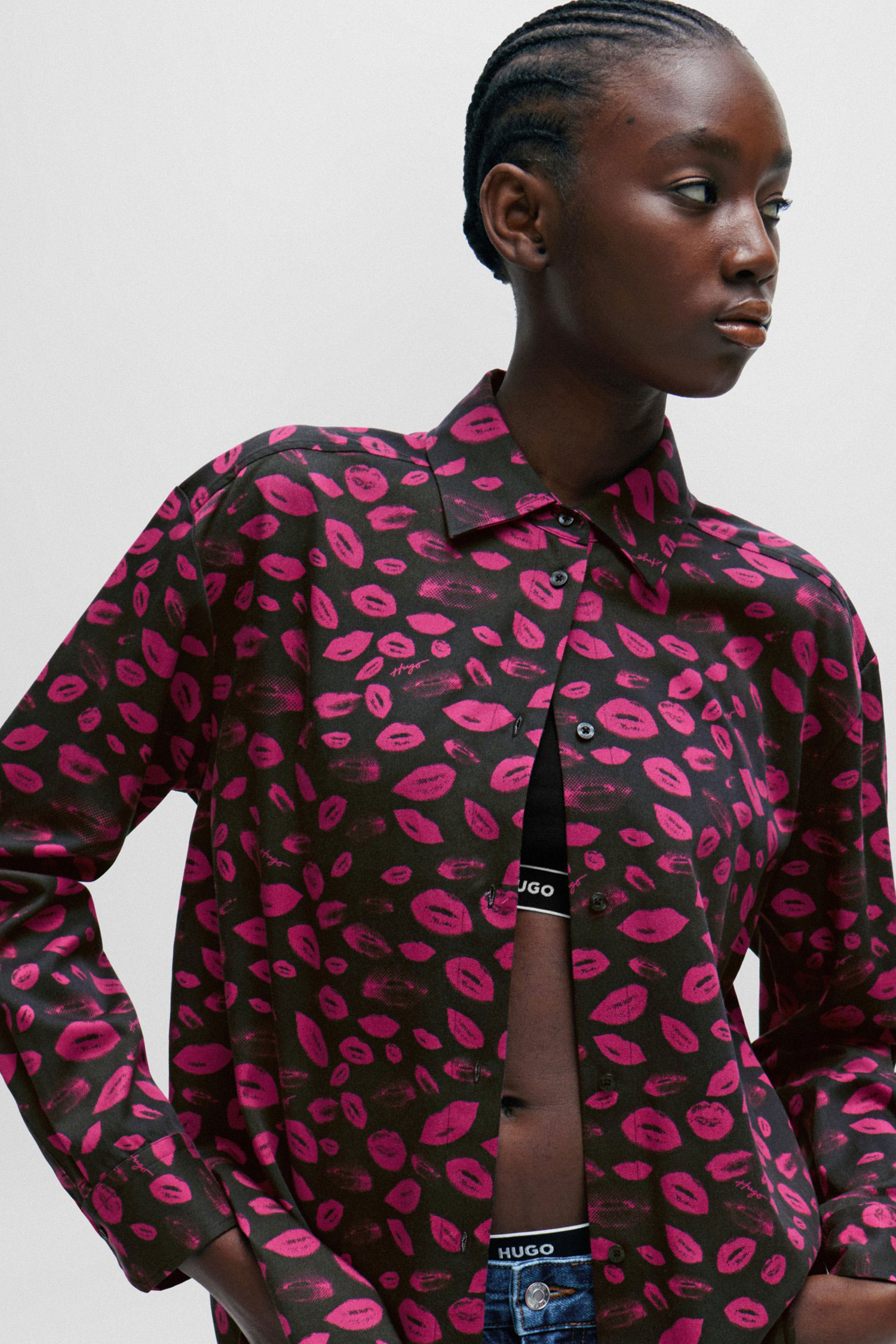 Женская черная блуза с узором HUGO 50509201;963