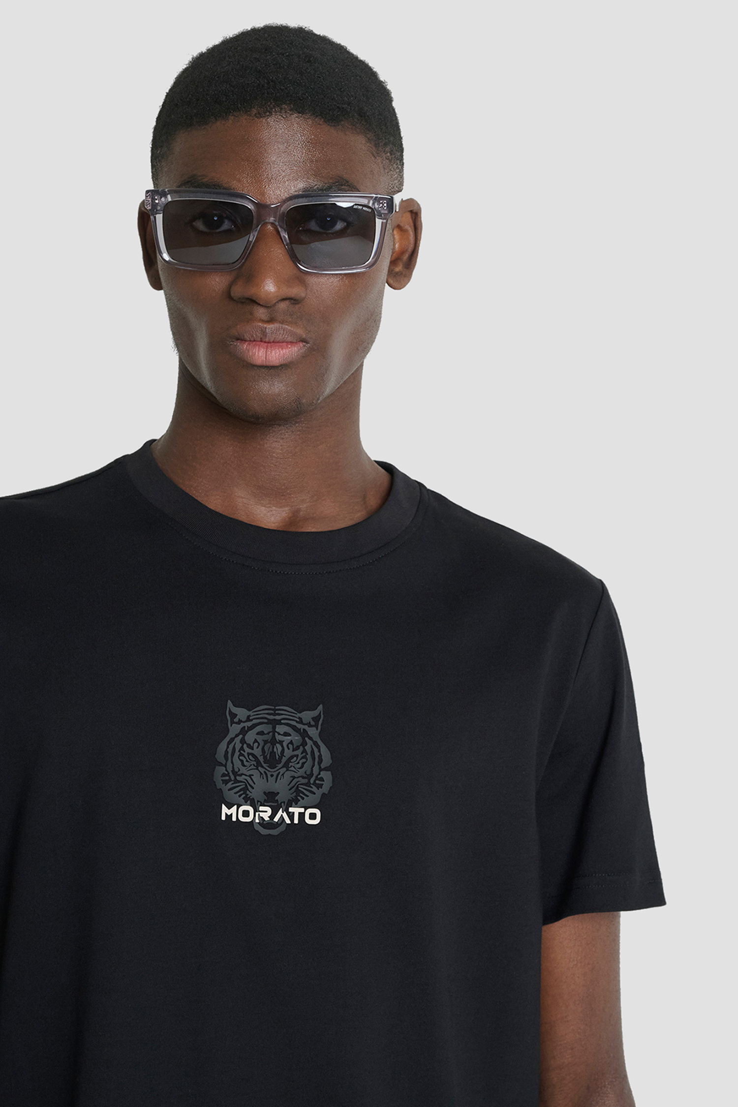 Мужская черная футболка Antony Morato MMKS02608.FA100258;9000