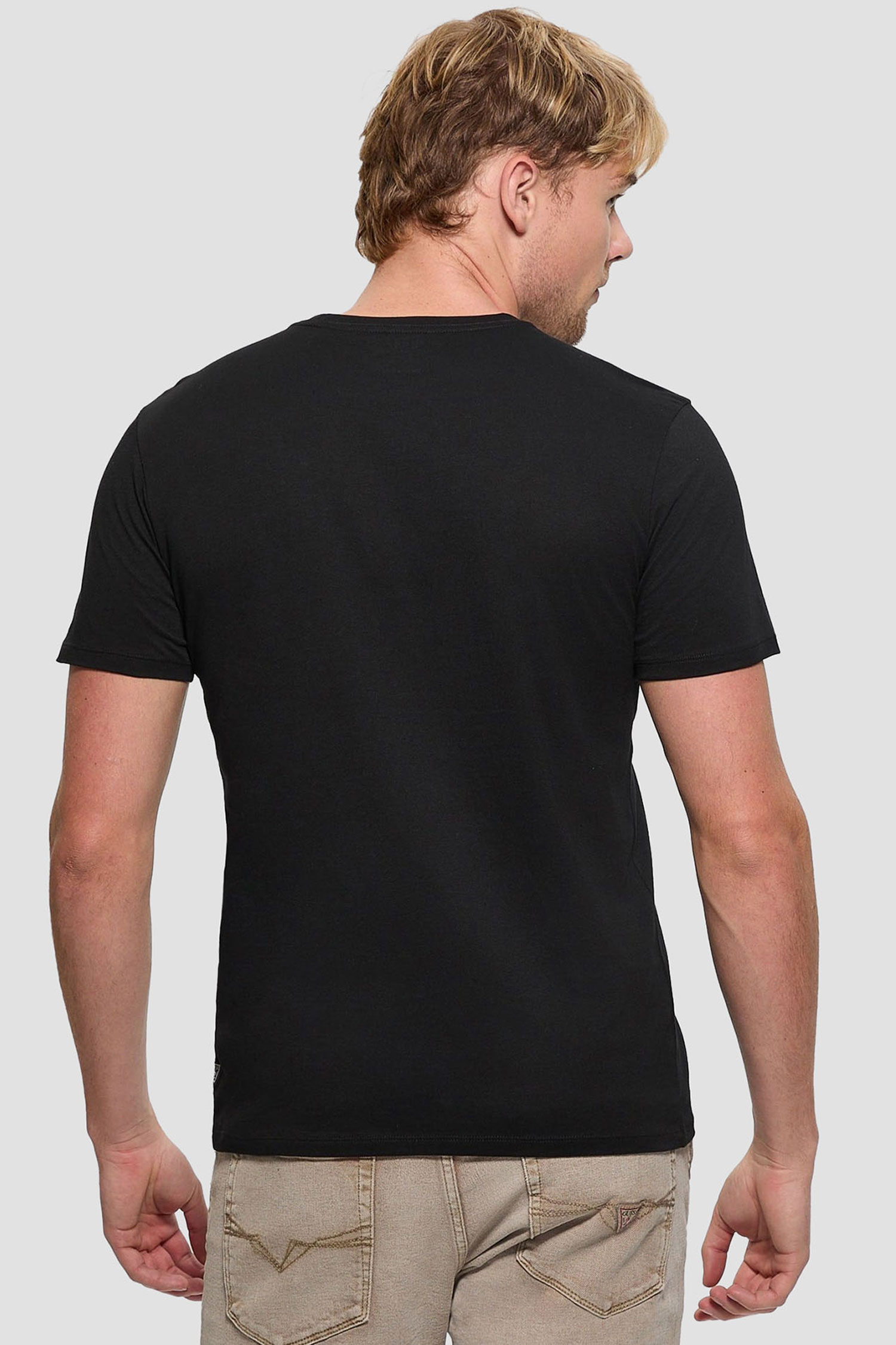 Мужская черная футболка Guess M5RI50.K9RM1;JBLK