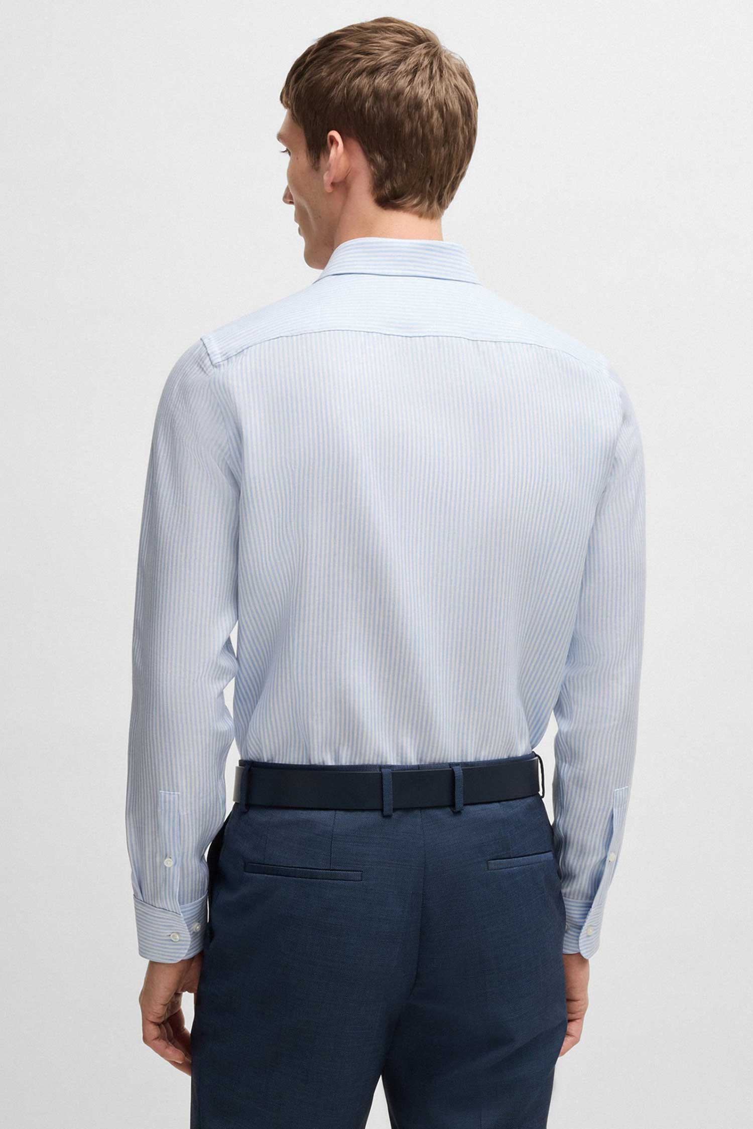 Чоловіча блакитна лляна сорочка у смужку BOSS 50539206;450