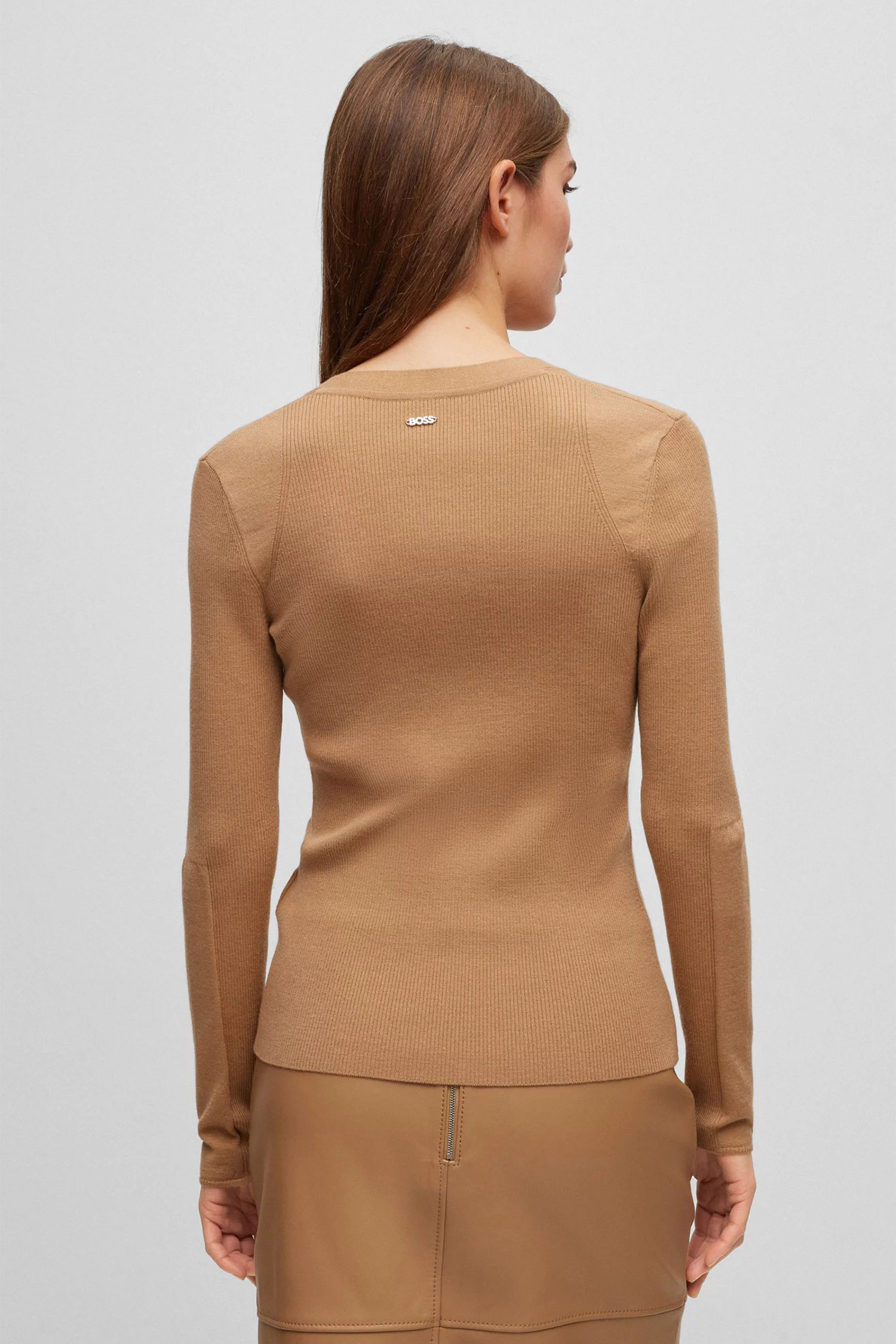 Жіночий бежевий пуловер BOSS 50493904;260