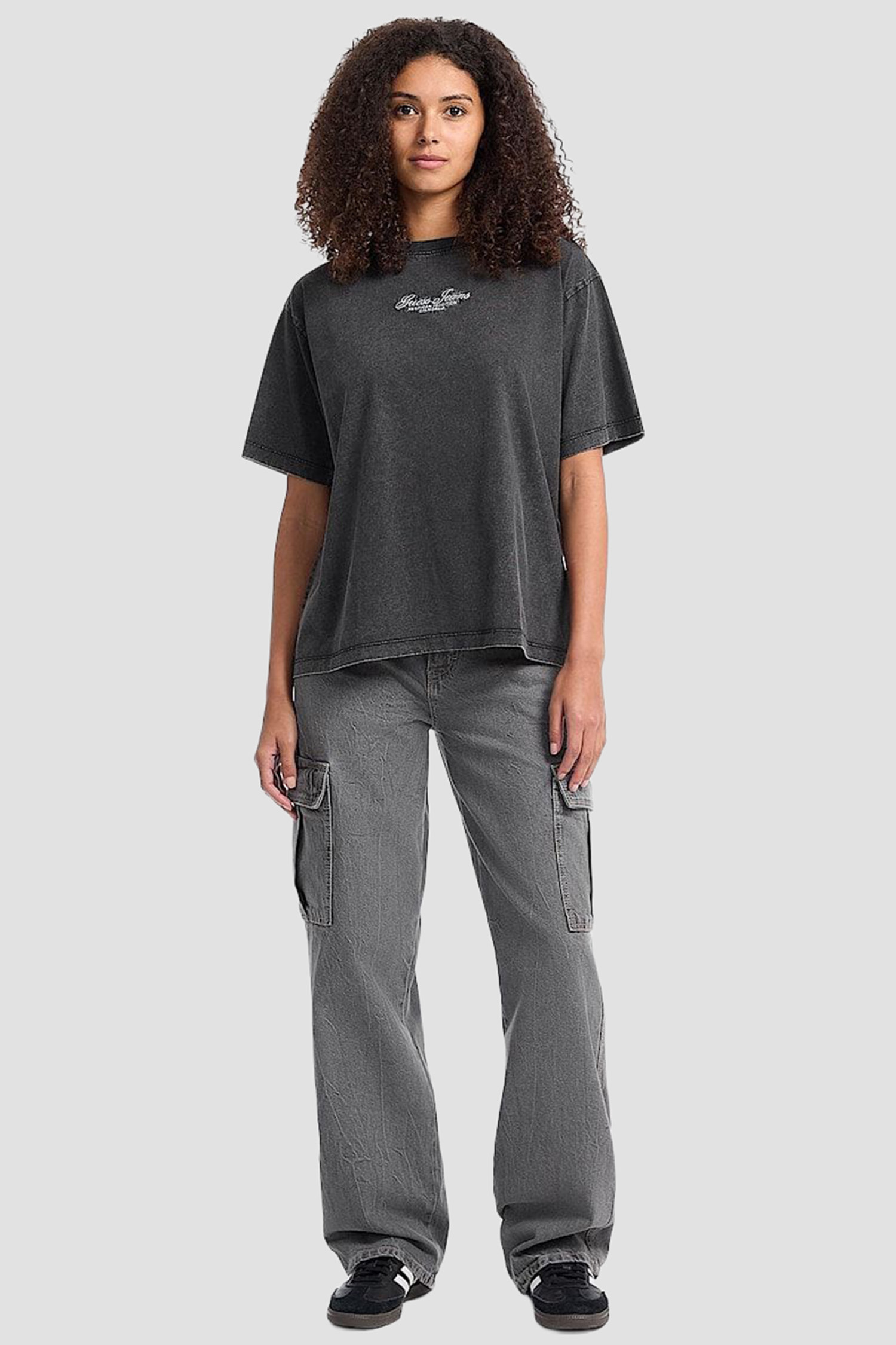 Женская темно-серая футболка Guess Jeans W5YI25.K8HM0;JBLK