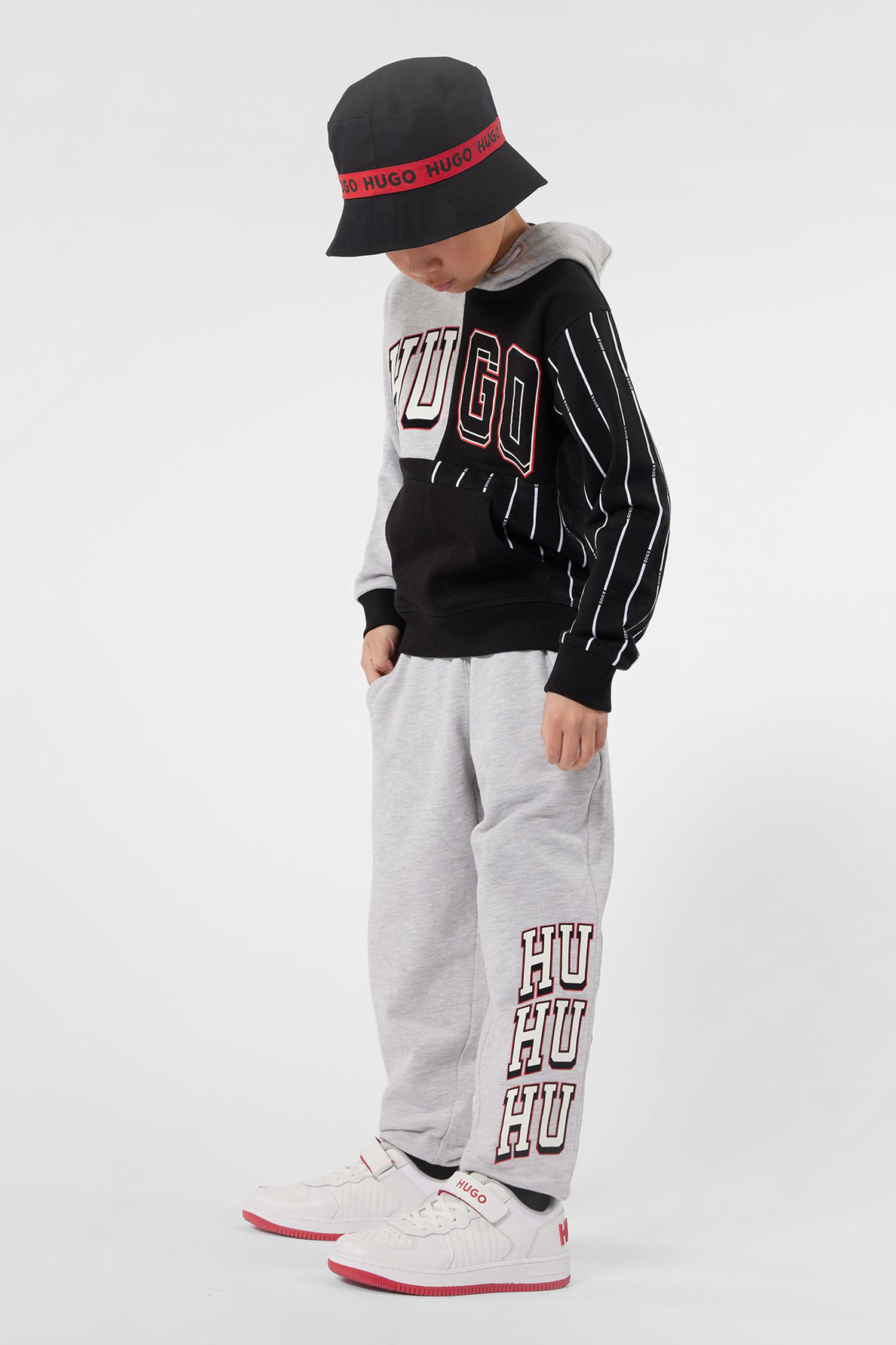 Детские серые спортивные брюки HUGO kids G00045;A32
