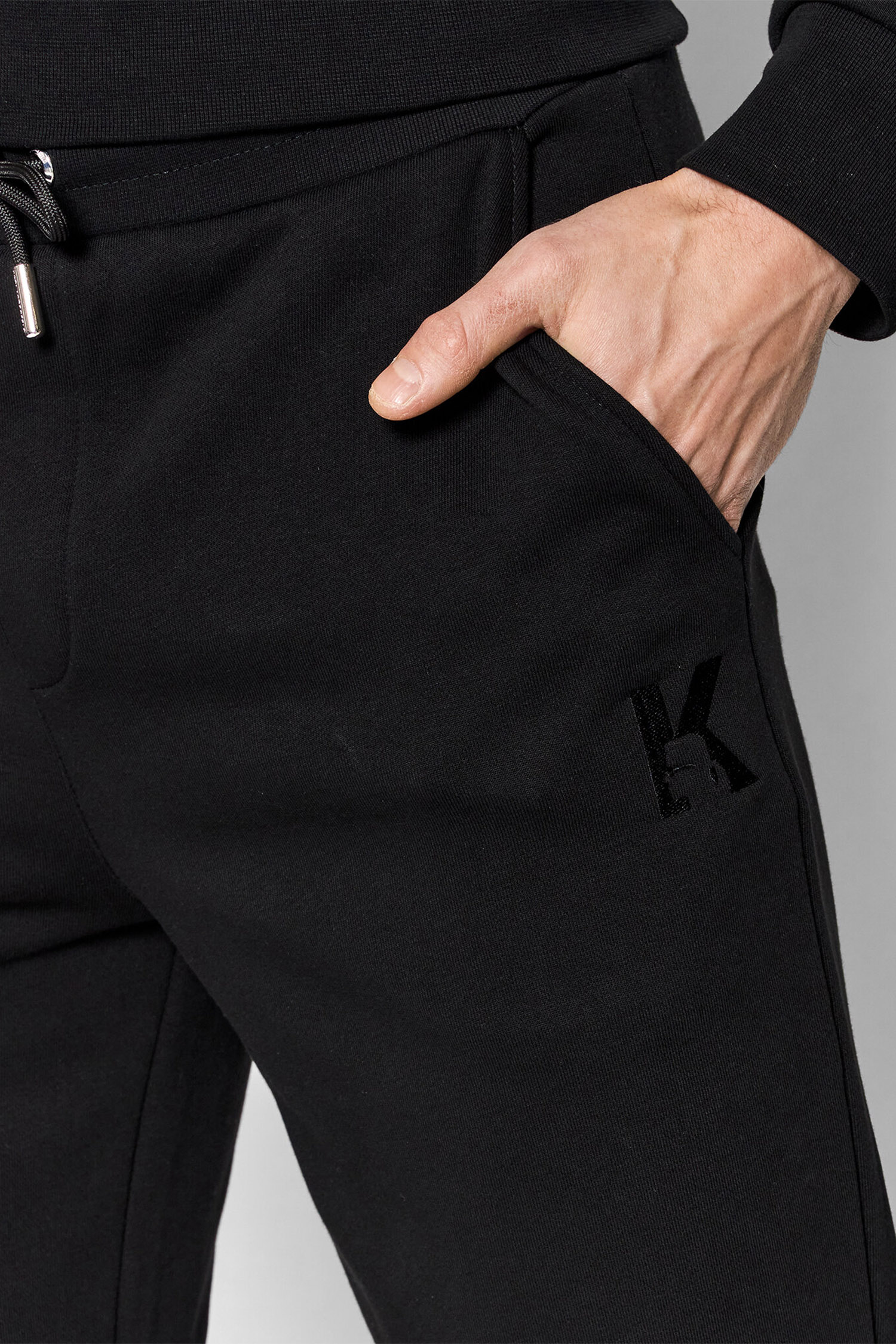 Мужские черные спортивные брюки Karl Lagerfeld 500900.705894;990