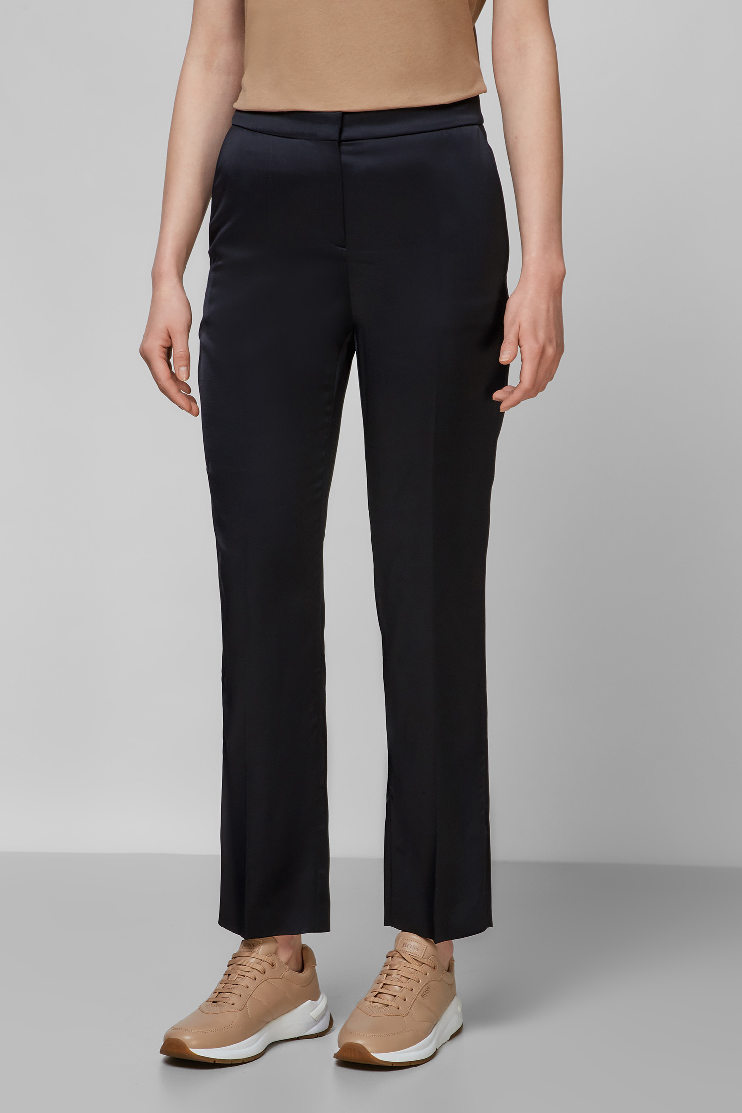 Женские черные брюки BOSS 50463773;001
