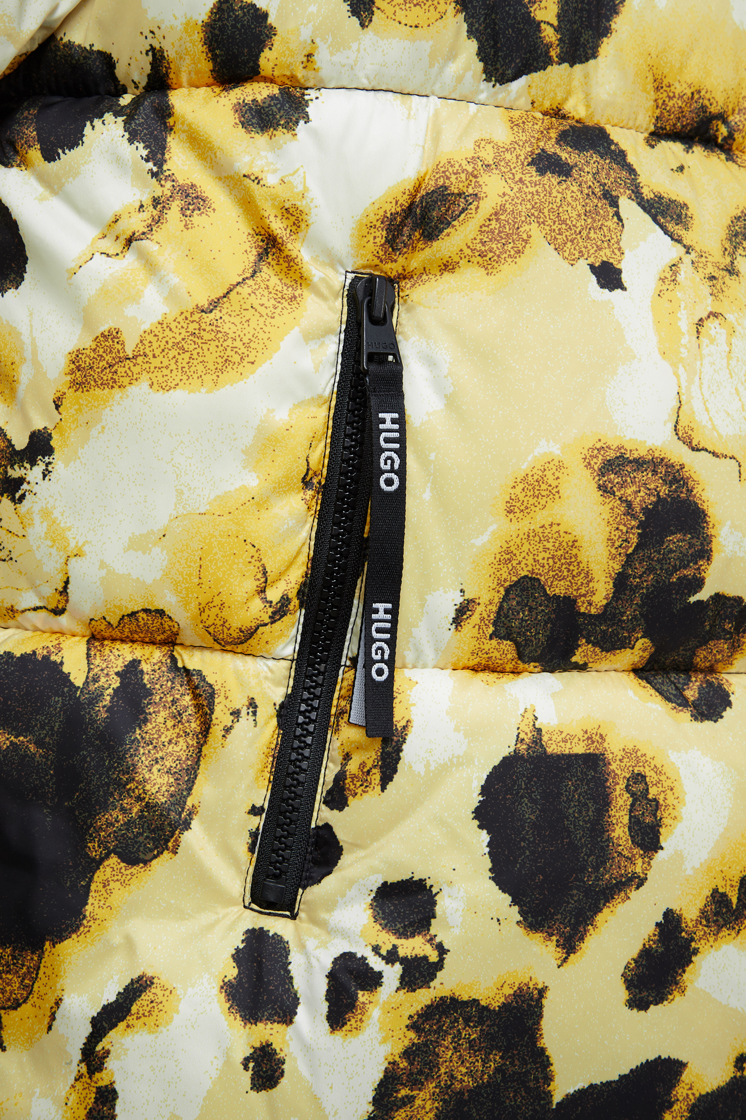 Женская куртка с узором HUGO 50503704;961