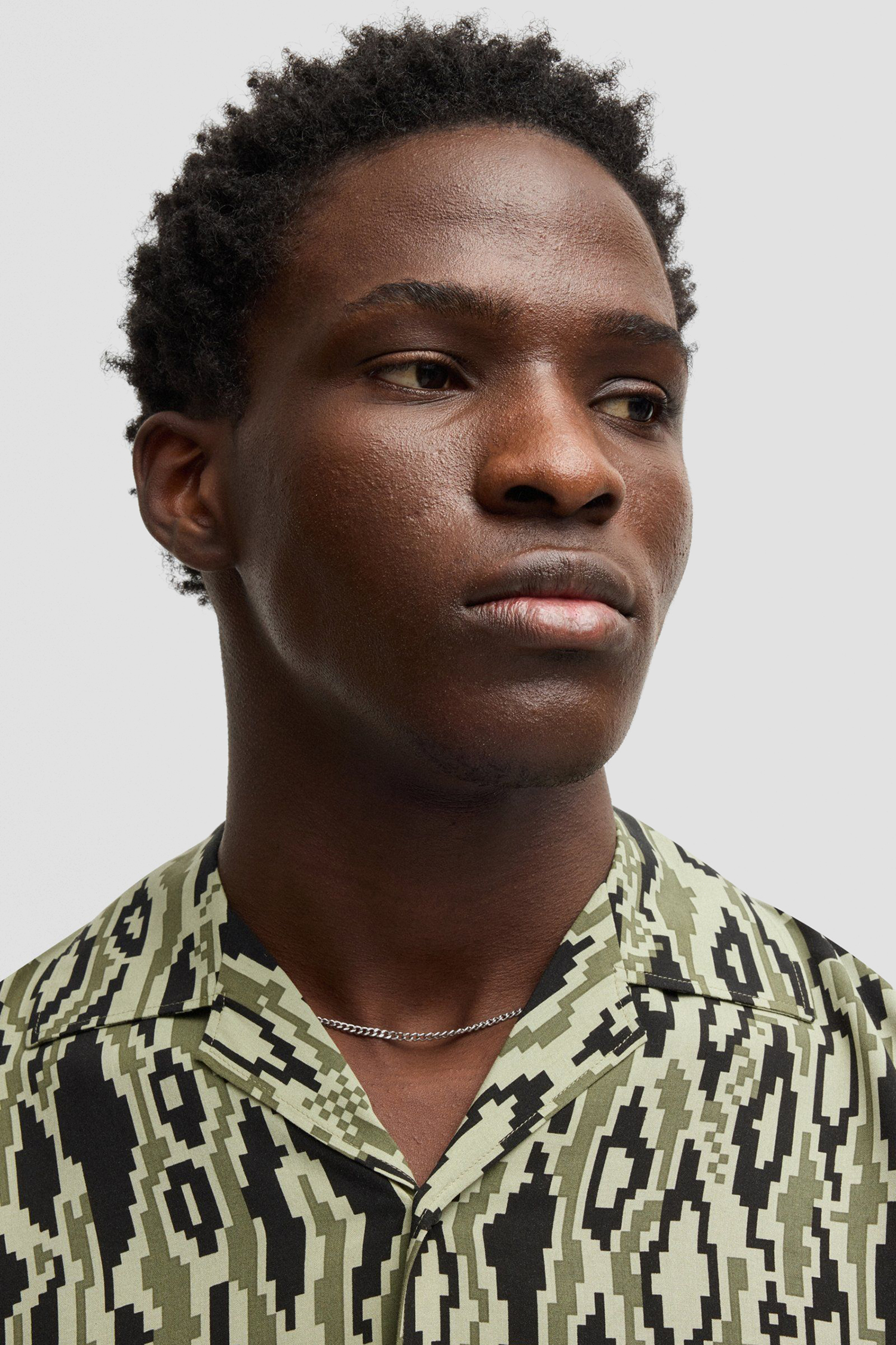 Мужская оливковая рубашка с узором HUGO 50539338;391