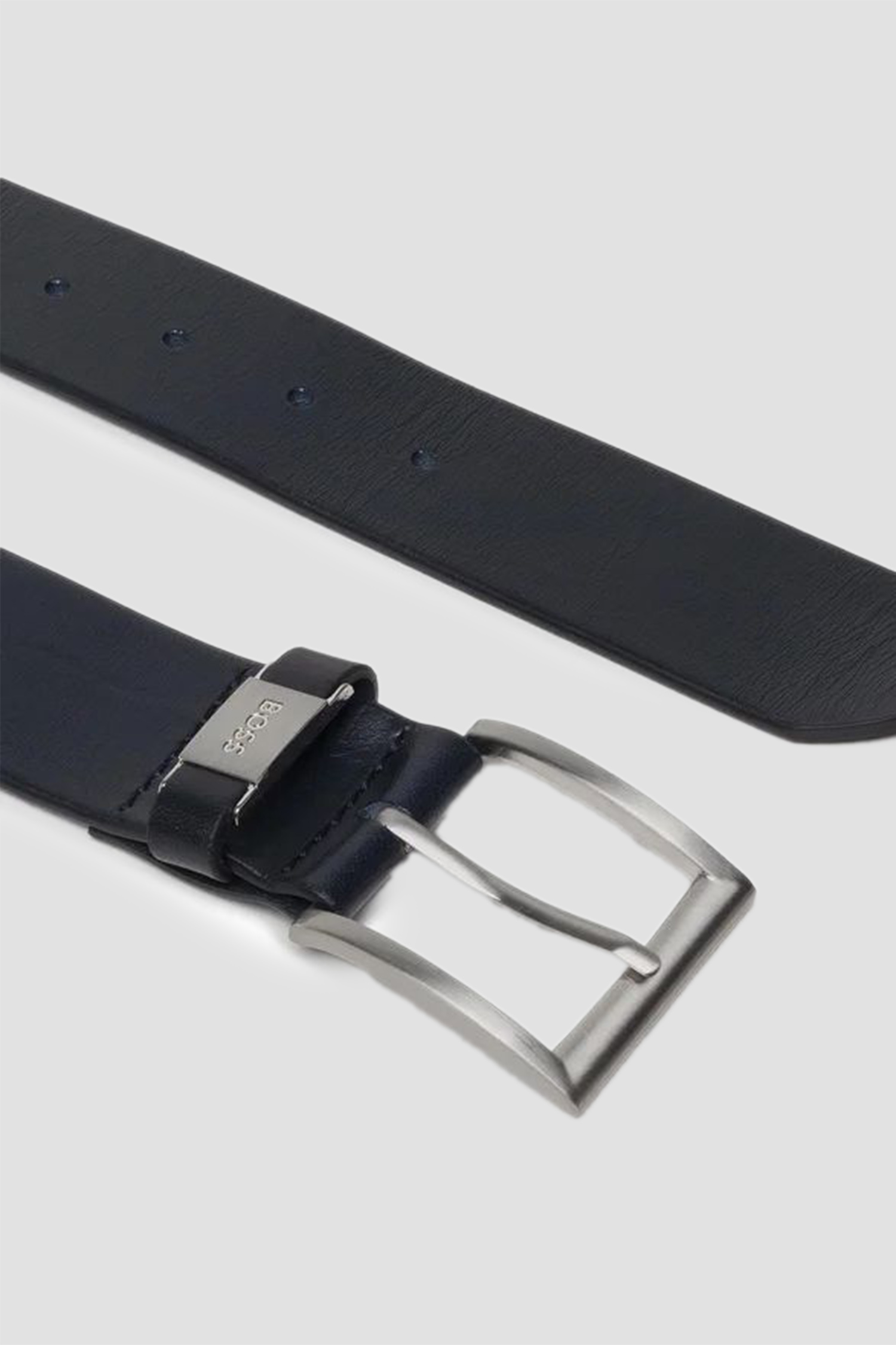 Мужской темно-синий кожаный ремень BOSS 50475116;401