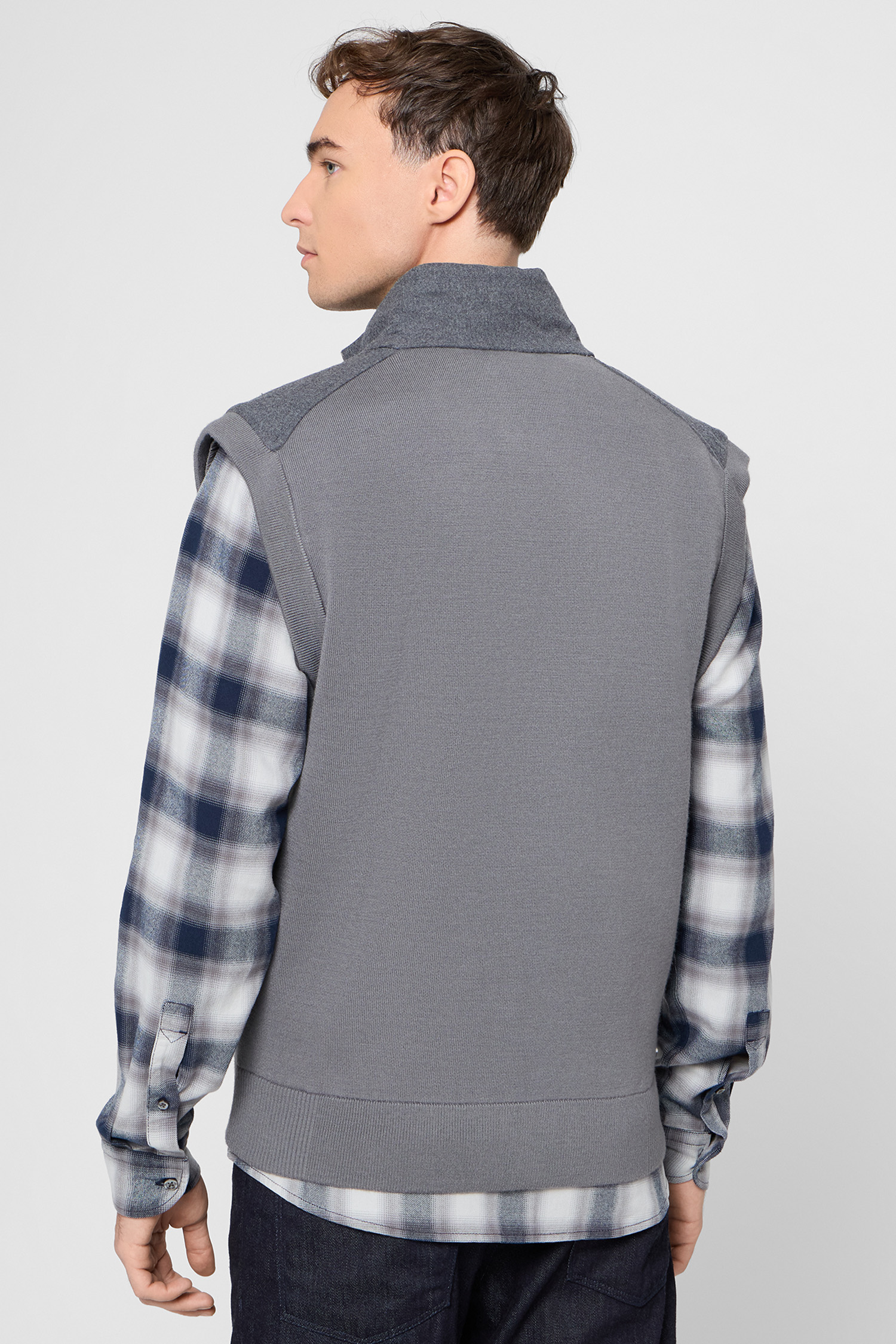 Мужской серый жилет BOSS 50550007;029