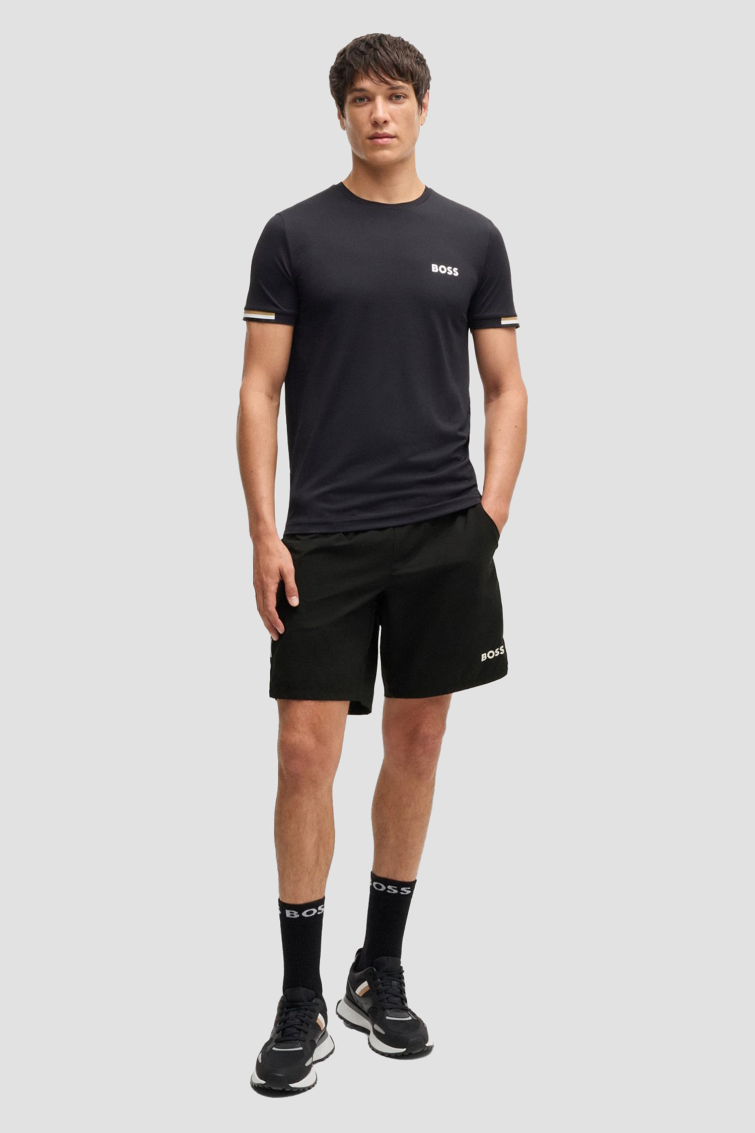 Мужские черные шорты BOSS 50540307;001