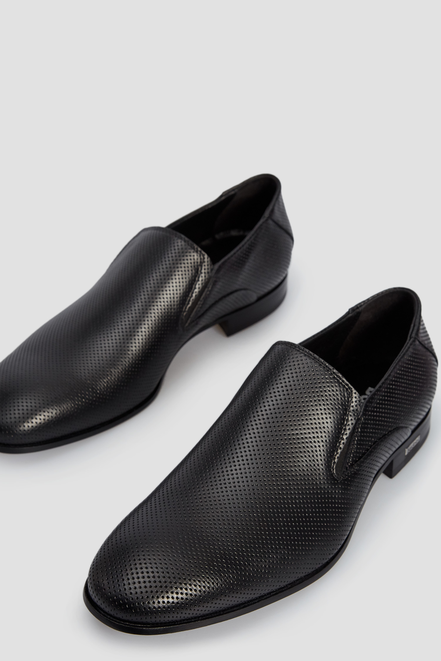 Мужские черные кожаные лоферы BALDININI 197033;00