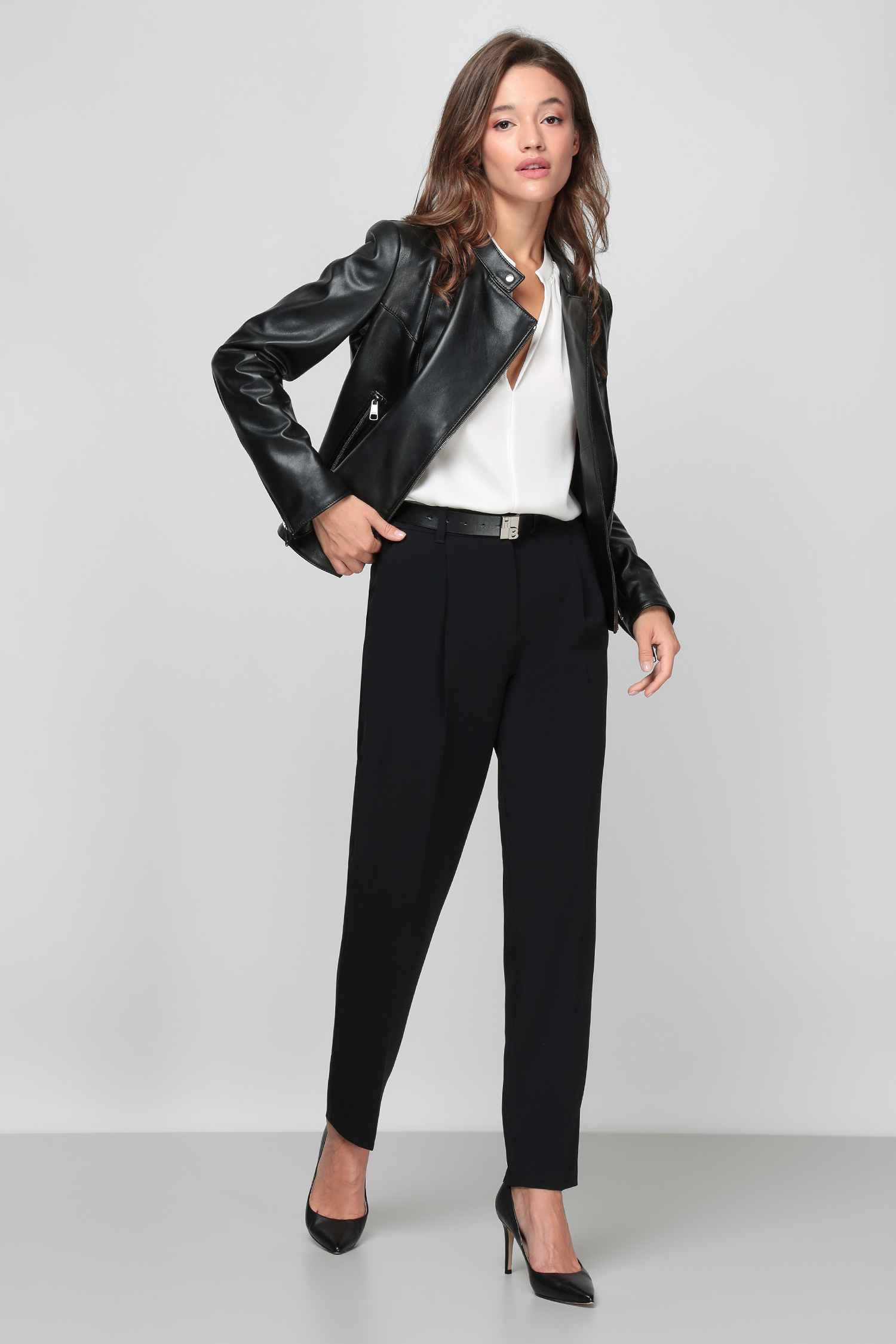 Женские черные брюки BOSS 50453841;001