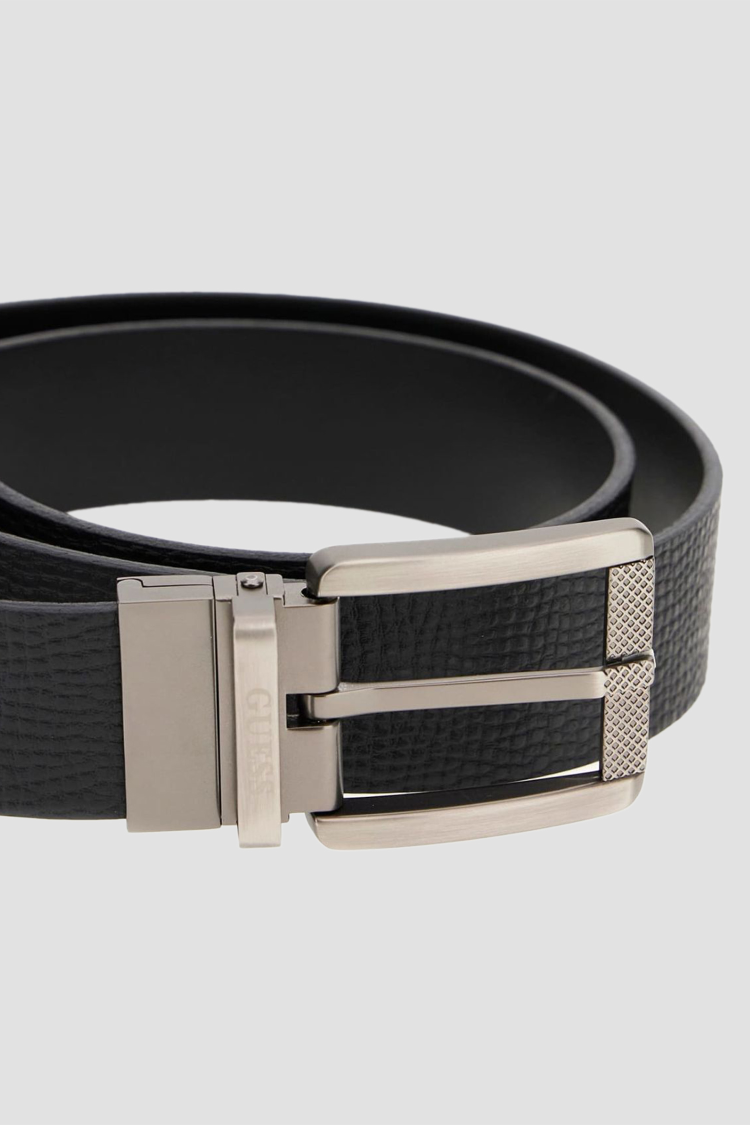 Чоловічий чорний шкіряний ремінь Guess BM7847.P5435;BLA