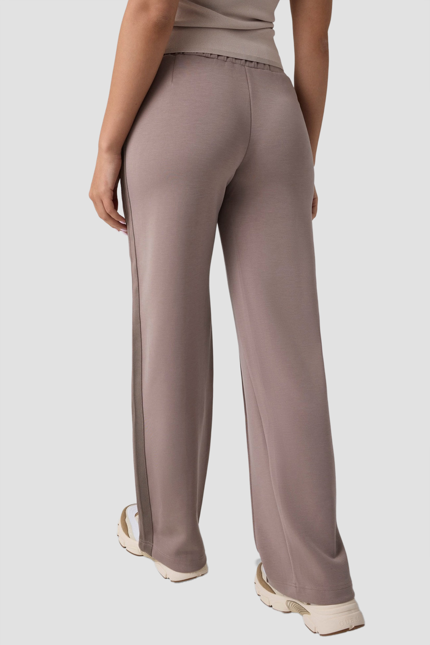 Жіночі бежеві спортивні штани Guess V6YB14.K4306;A92T