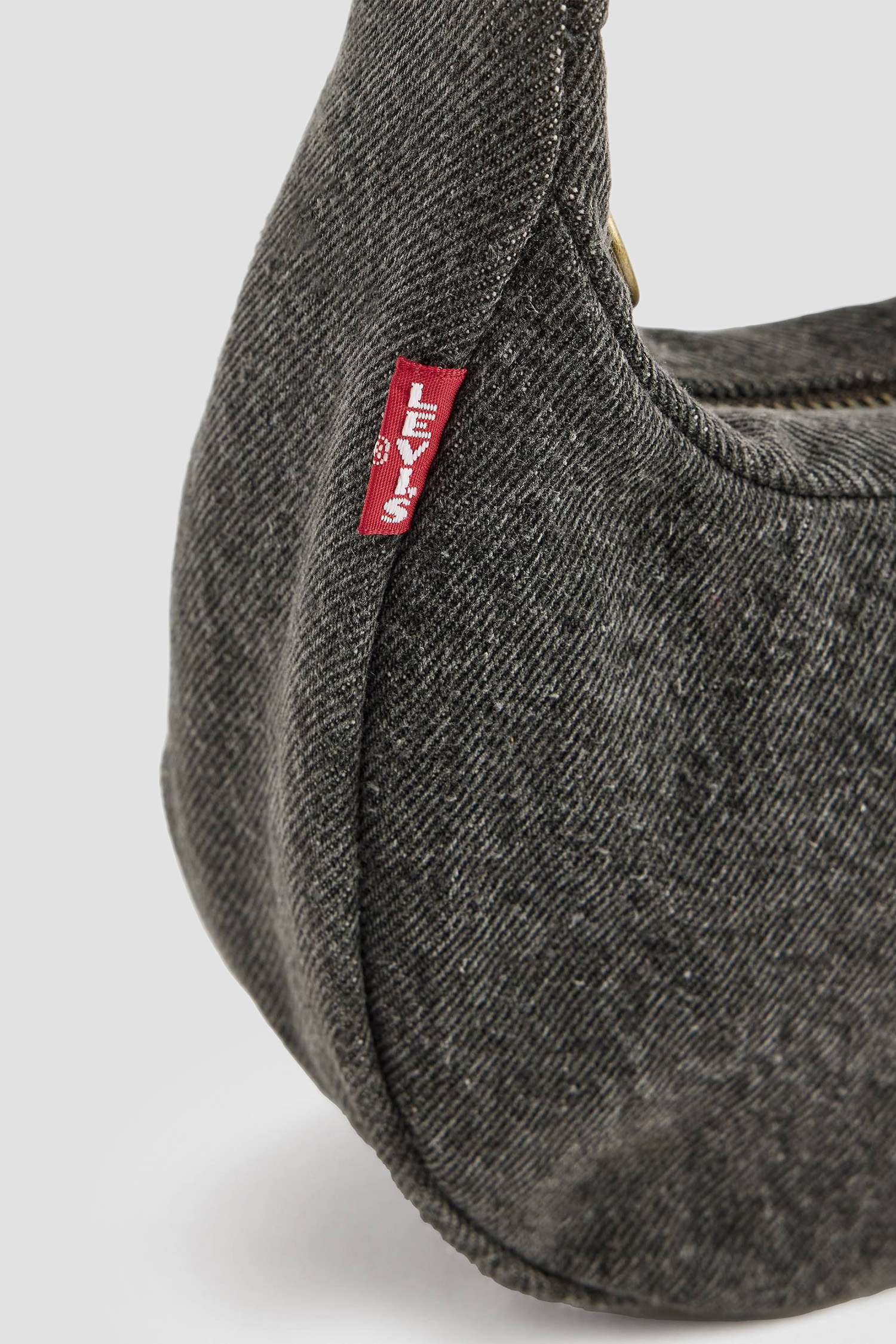Жіноча темно-сіра джинсова сумка Levi’s® 004A2;0001