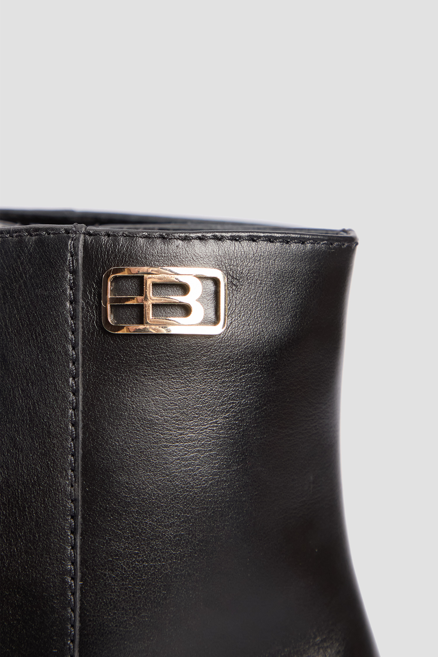 Жіночі чорні шкіряні напівчоботи BALDININI D5B506A1VITE;0000