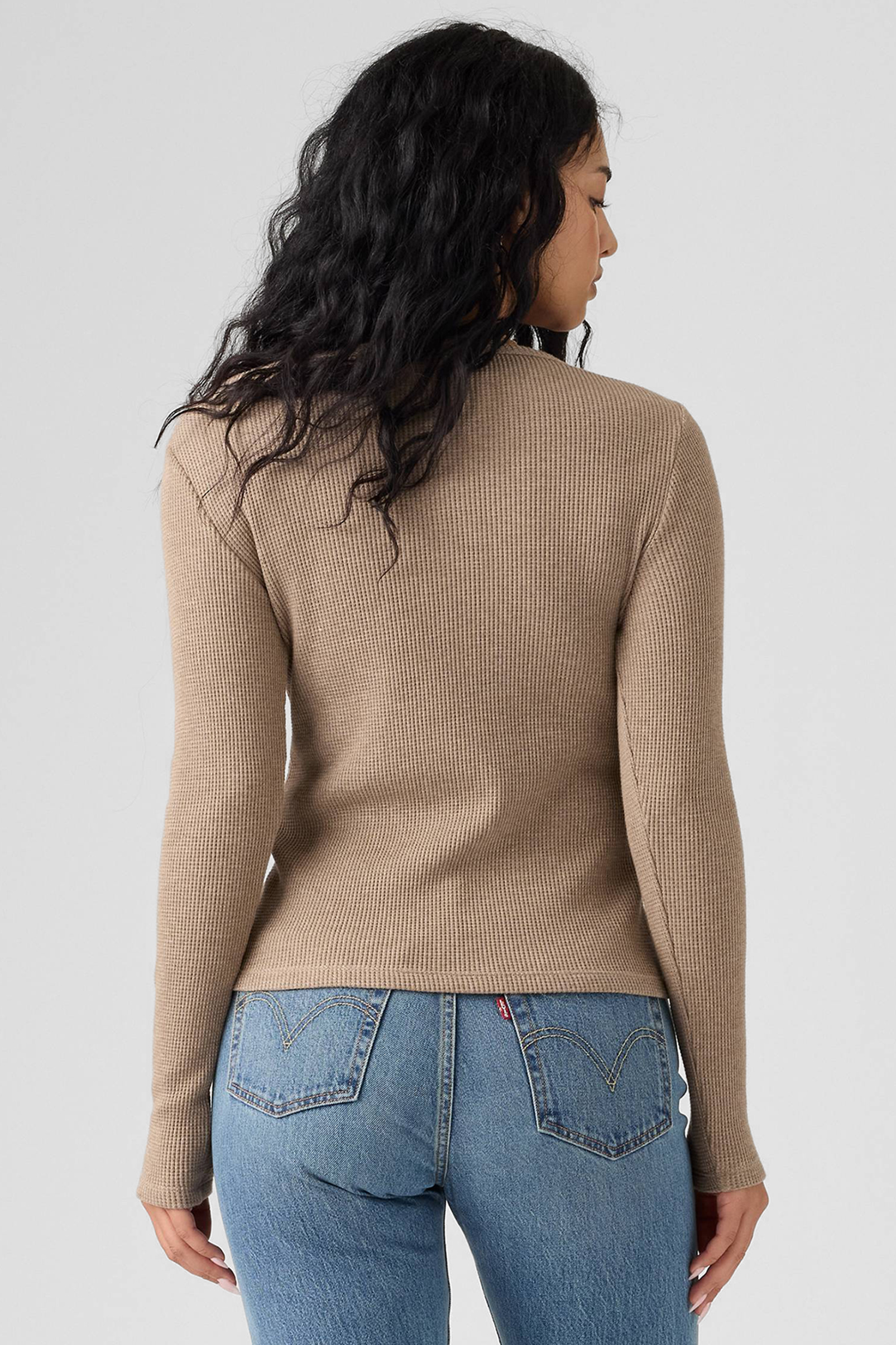 Женский бежевый лонгслив Levi’s® 003PY;0006