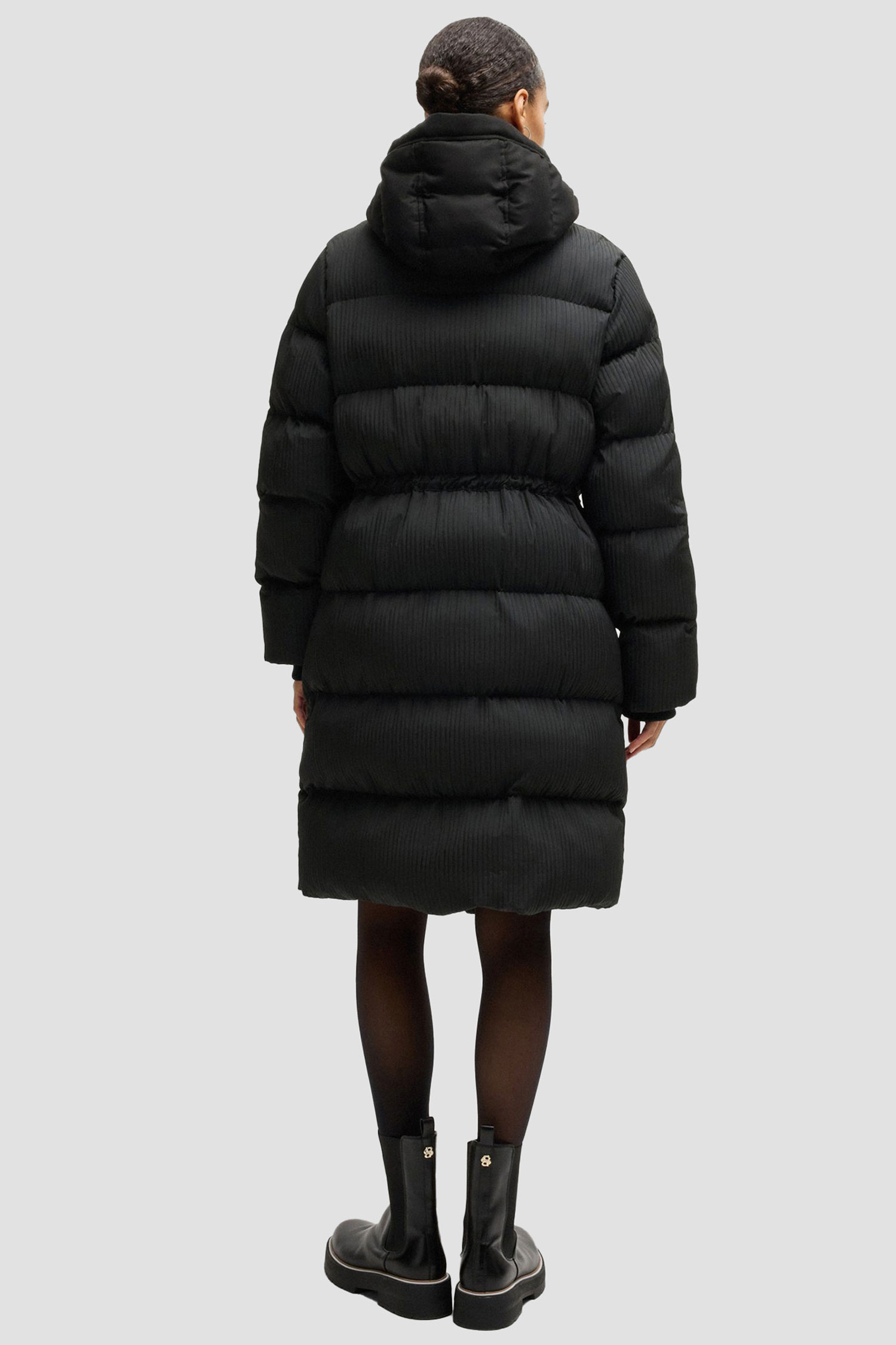 Жіноча чорна куртка BOSS 50524027;001