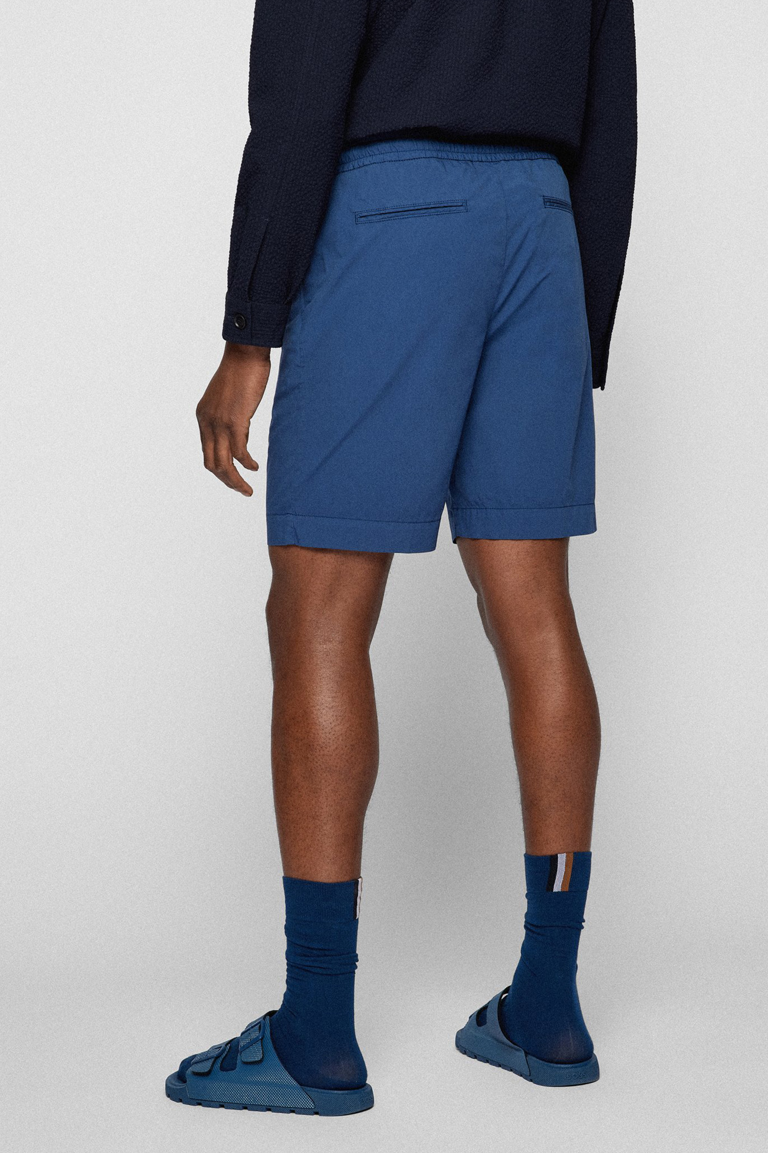 Мужские синие шорты BOSS 50466846;413