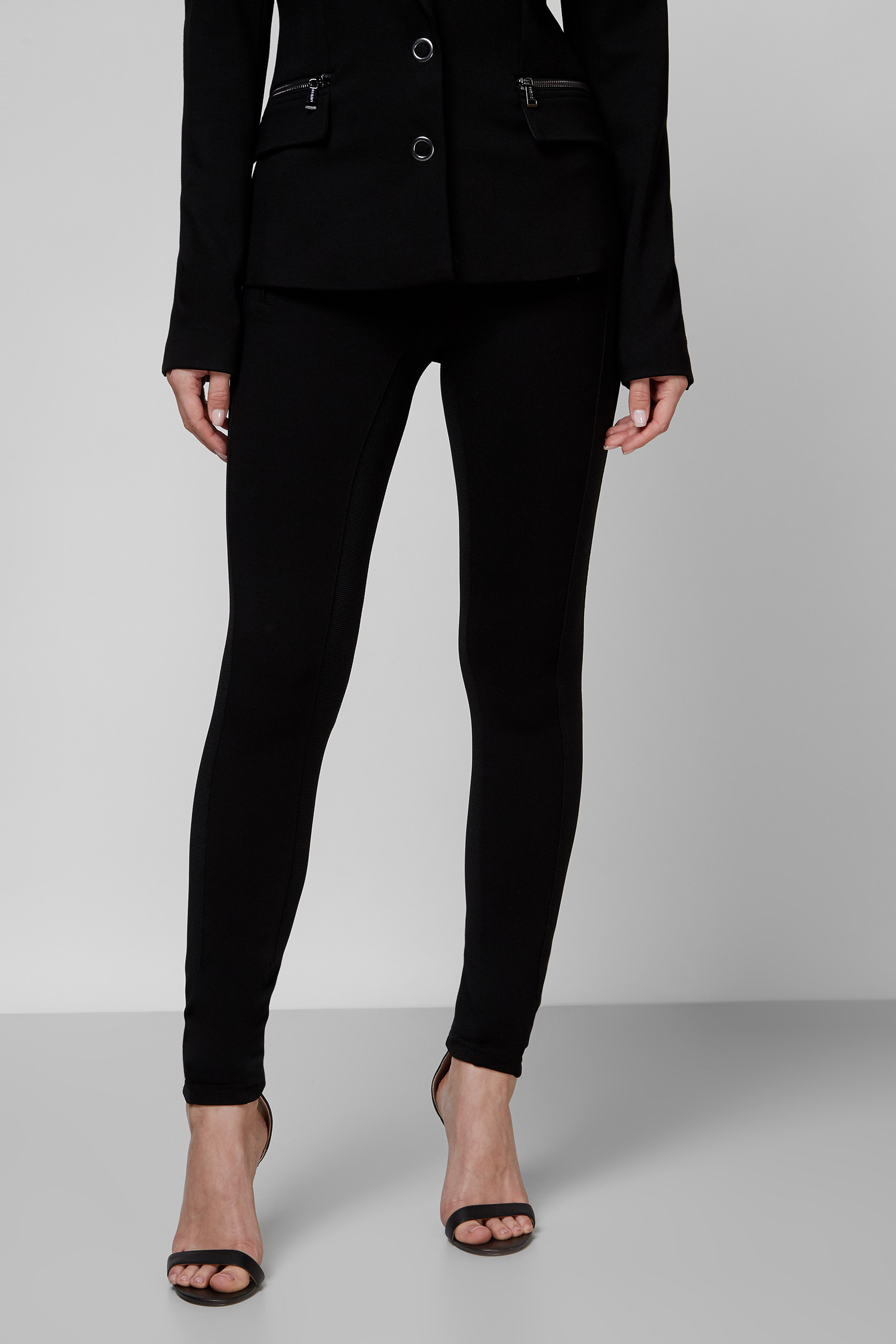 Жіночі чорні штани Guess W2RB12.K8RN0;JBLK