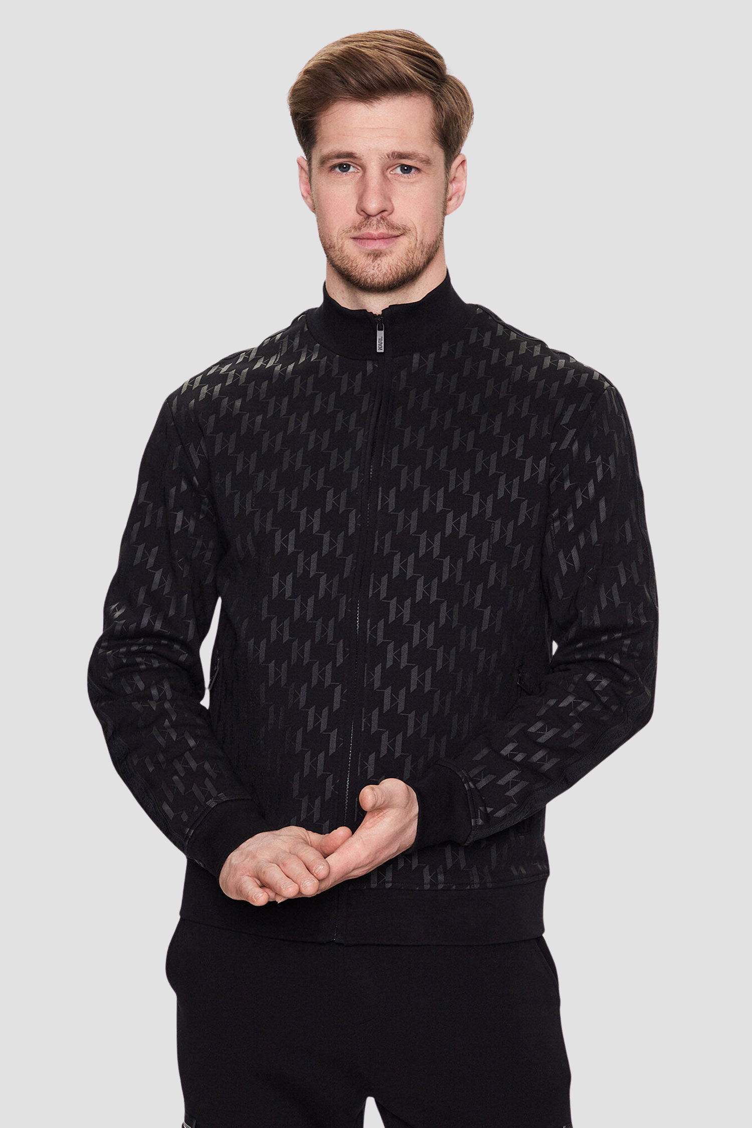 Мужская черная спортивная кофта с узором Karl Lagerfeld 534950.705076;990