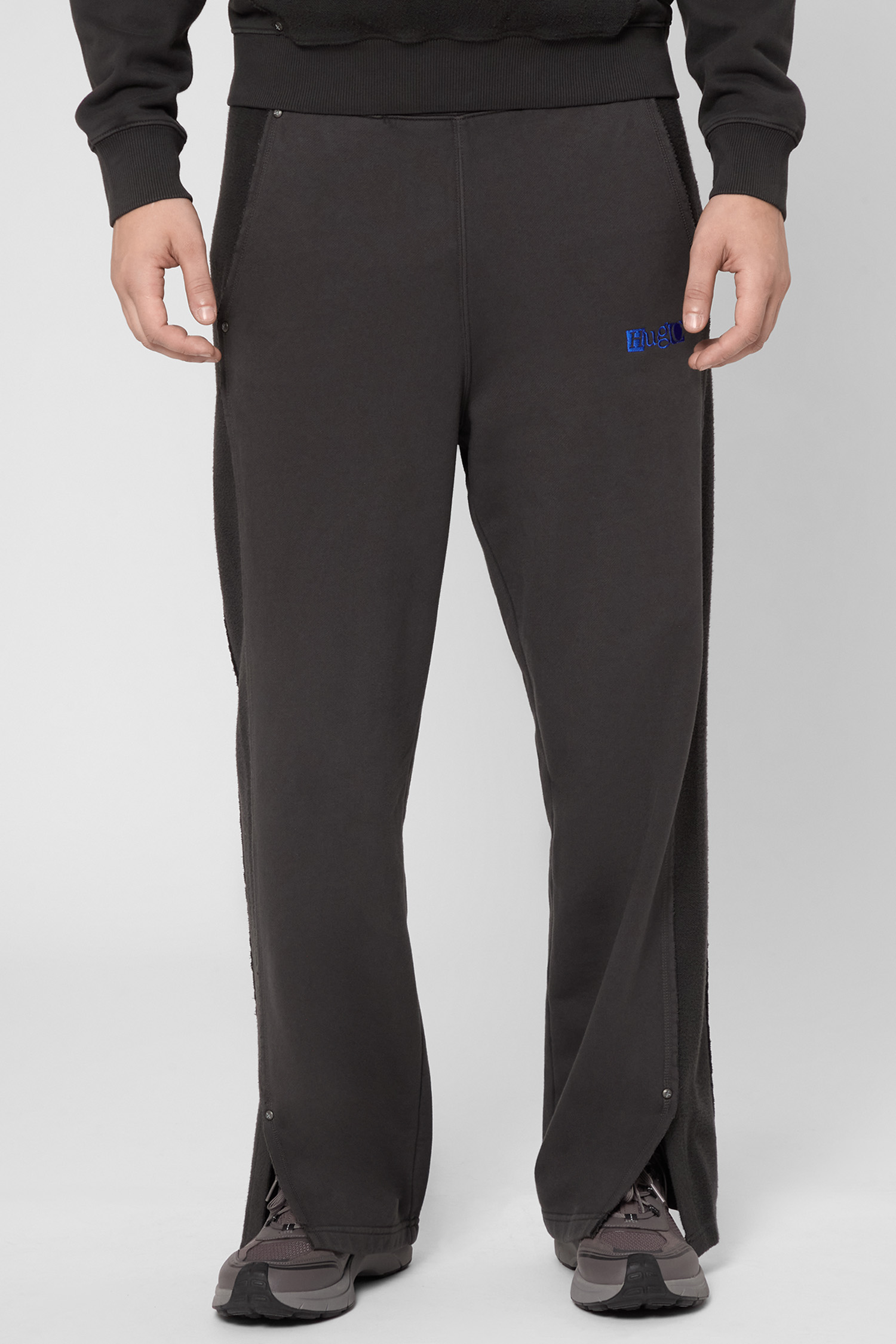 Чоловічі темно-сірі спортивні штани HUGO BLUE 50542841;001