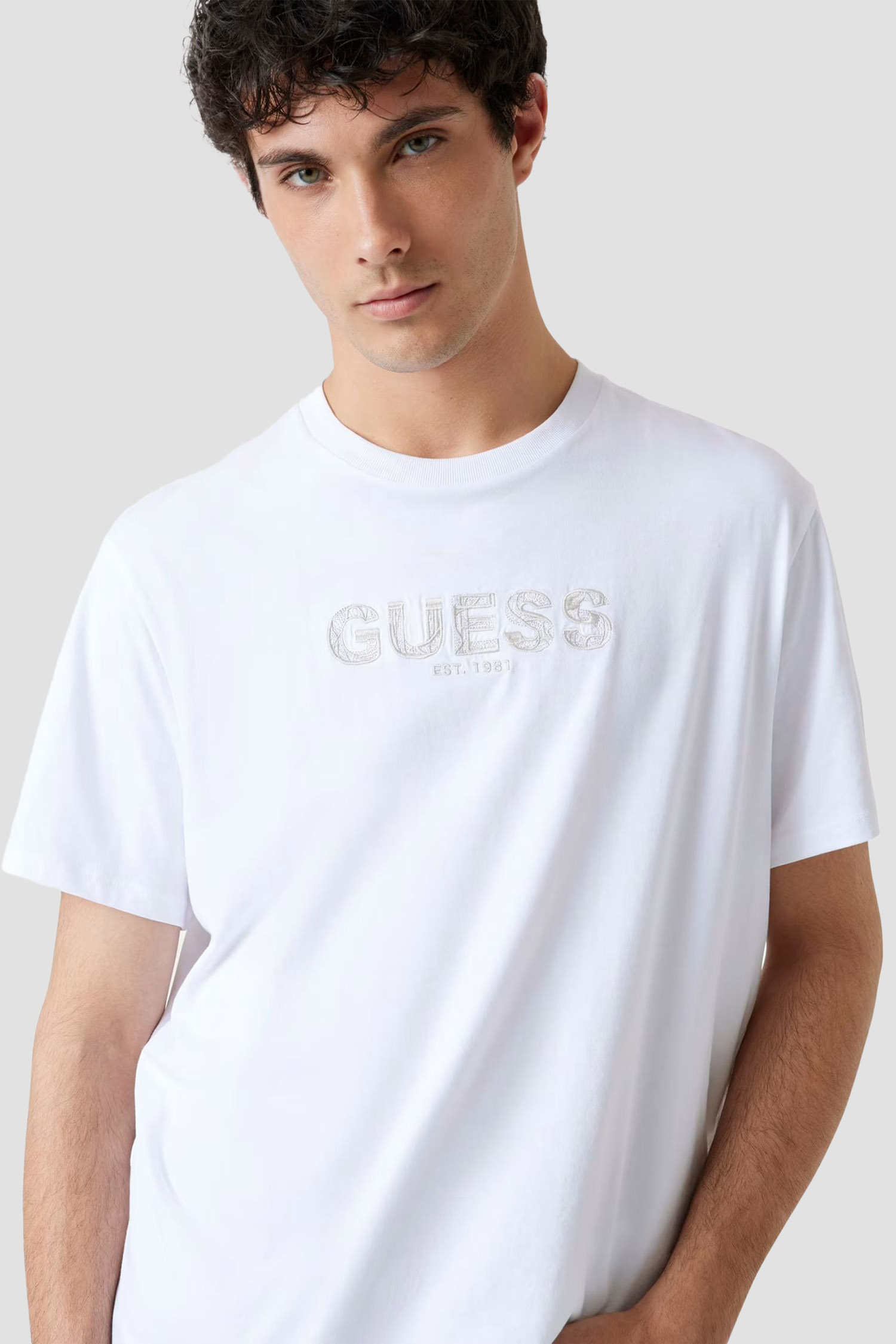 Чоловіча біла футболка Guess M5YI41.KBW41;G011