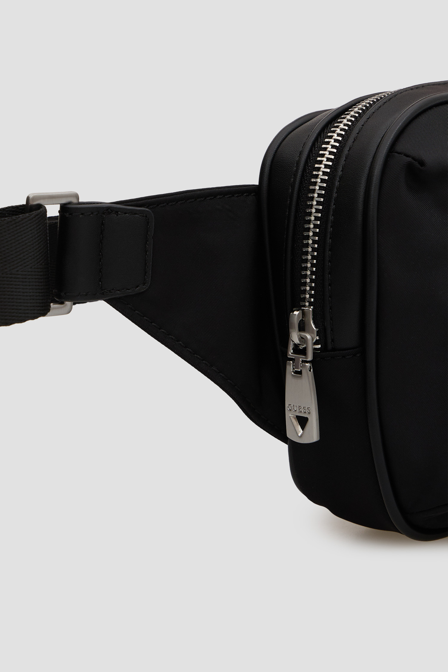 Чоловіча чорна поясна сумка Guess HMMINY.P6331;BLA